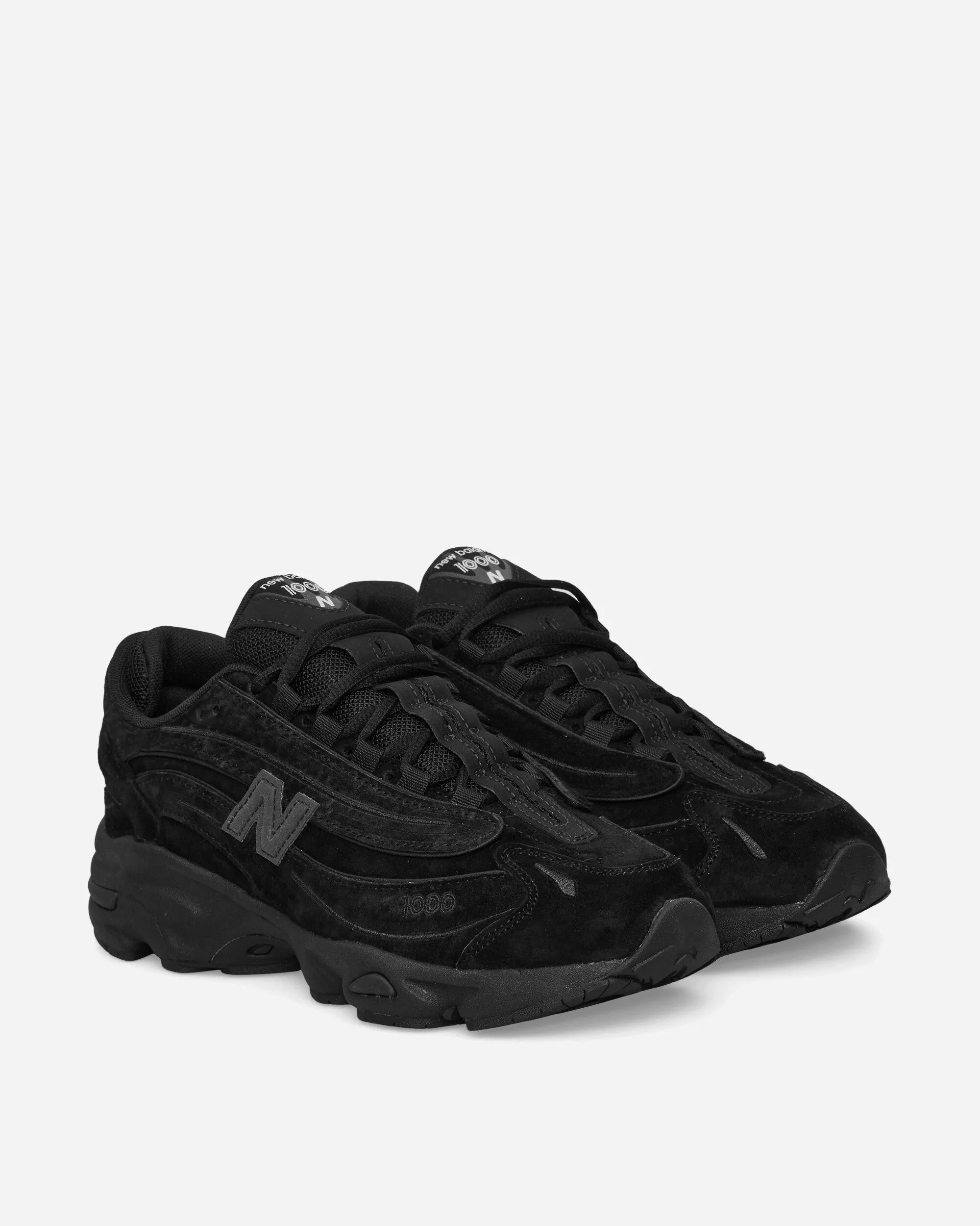 1000 Sneakers Triple Black City Light