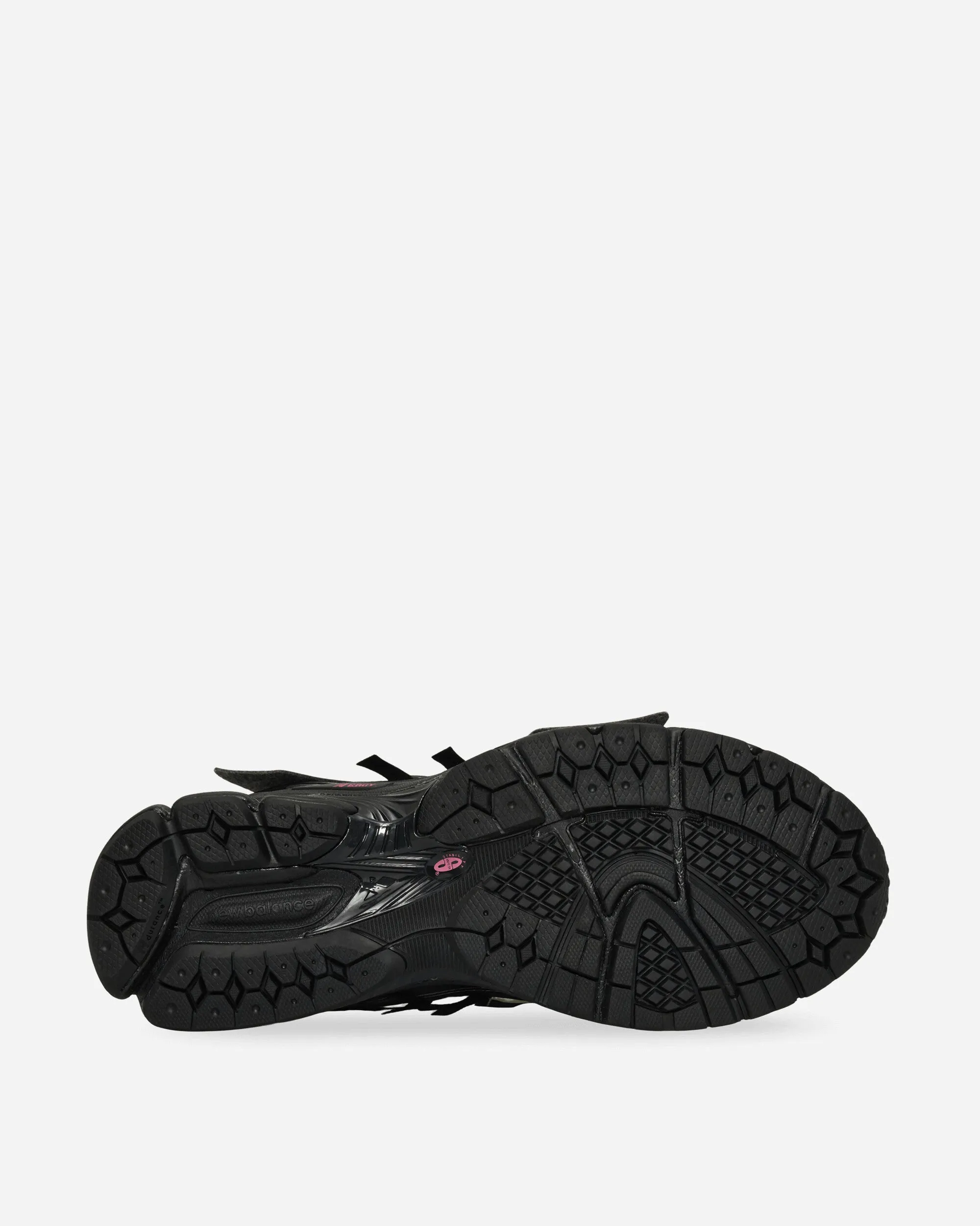 1906A Sneakers Black / Dragon Berry / White High Heel Comfy Outsole