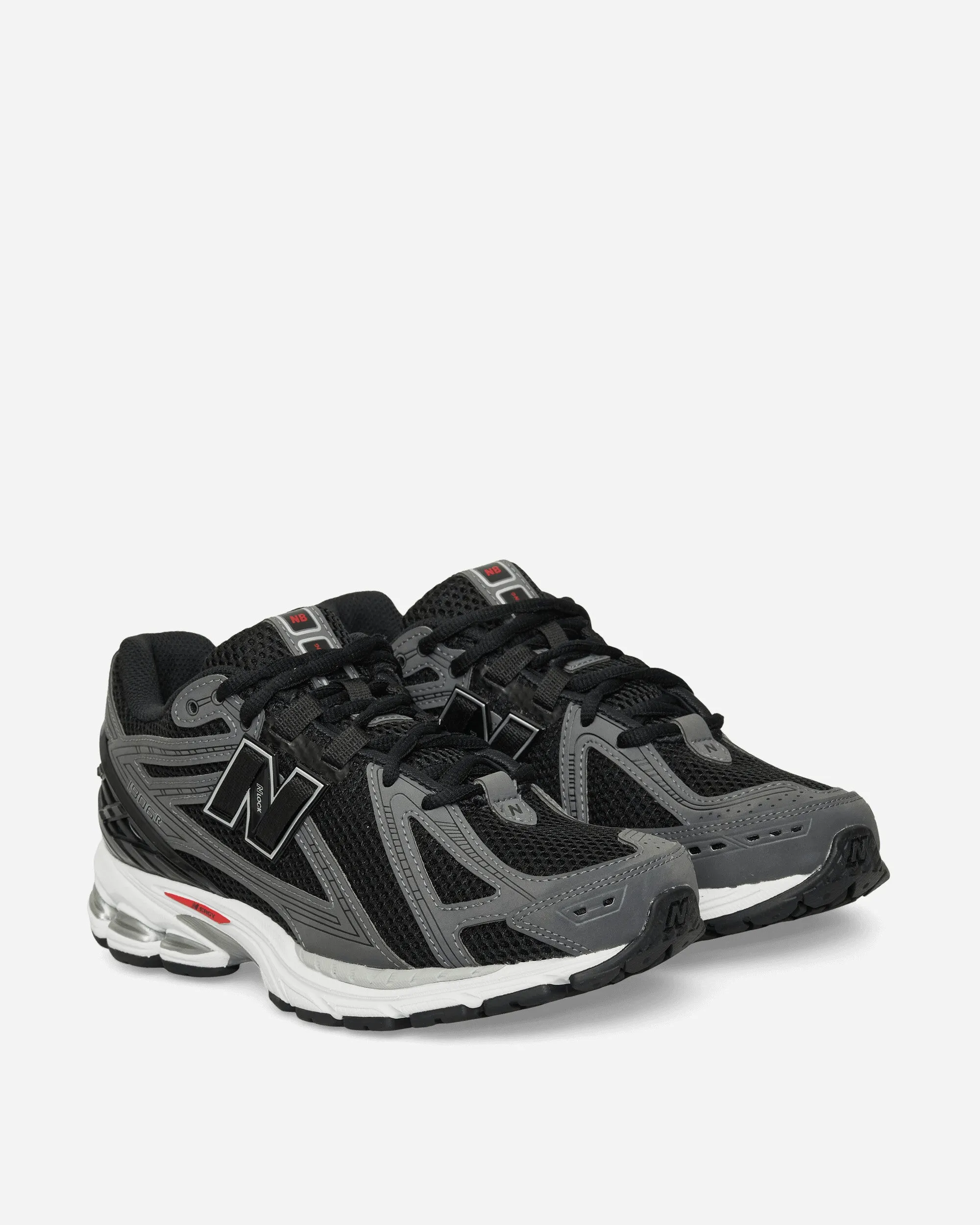 1906R Sneakers Black / Team Red / Castlerock Alley Path