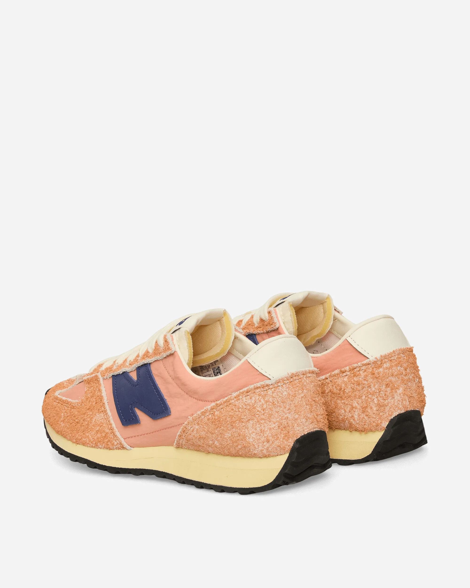 471 Sneakers Peach Nectar / Blue Oyster Foot Balance