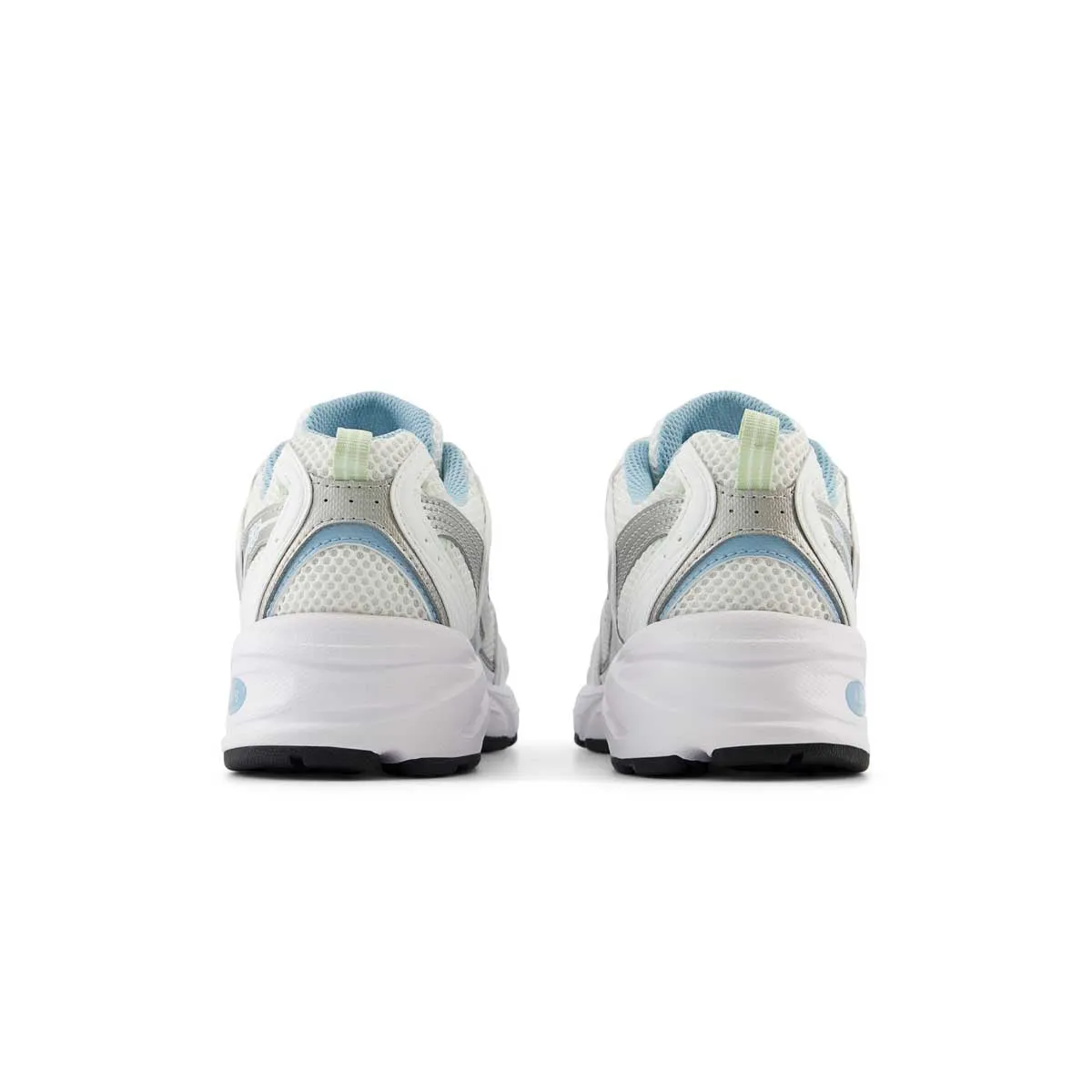 530 'White Silver Metallic Blue' Boosted touch