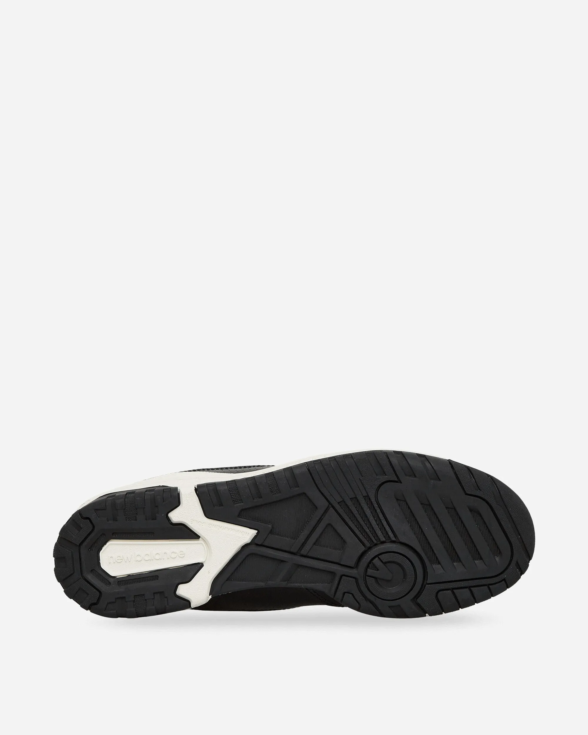 Comfort Fitment Fashion Layer 550 Sneakers Black / White