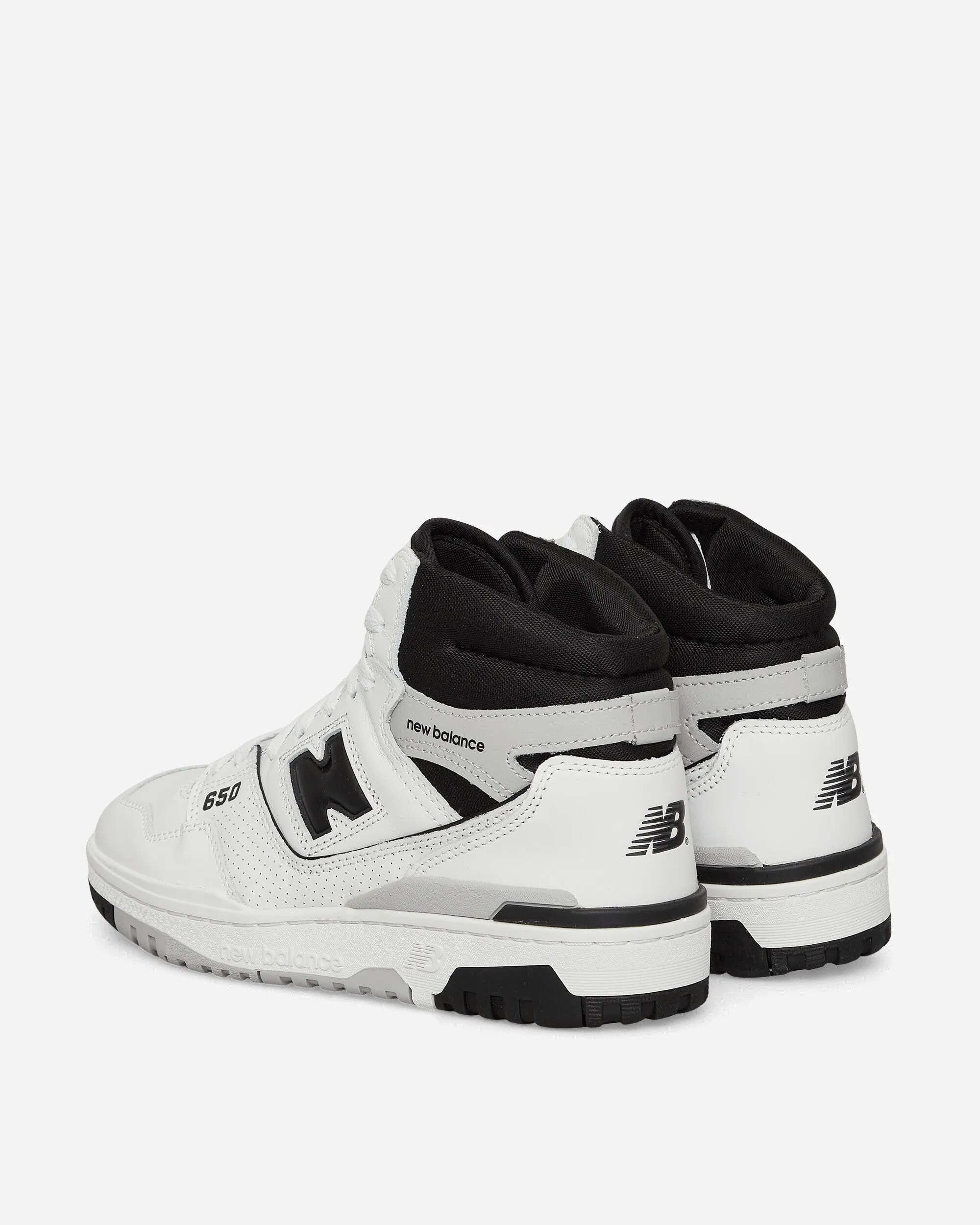 650 Sneakers White / Black suede upper Activity Fit