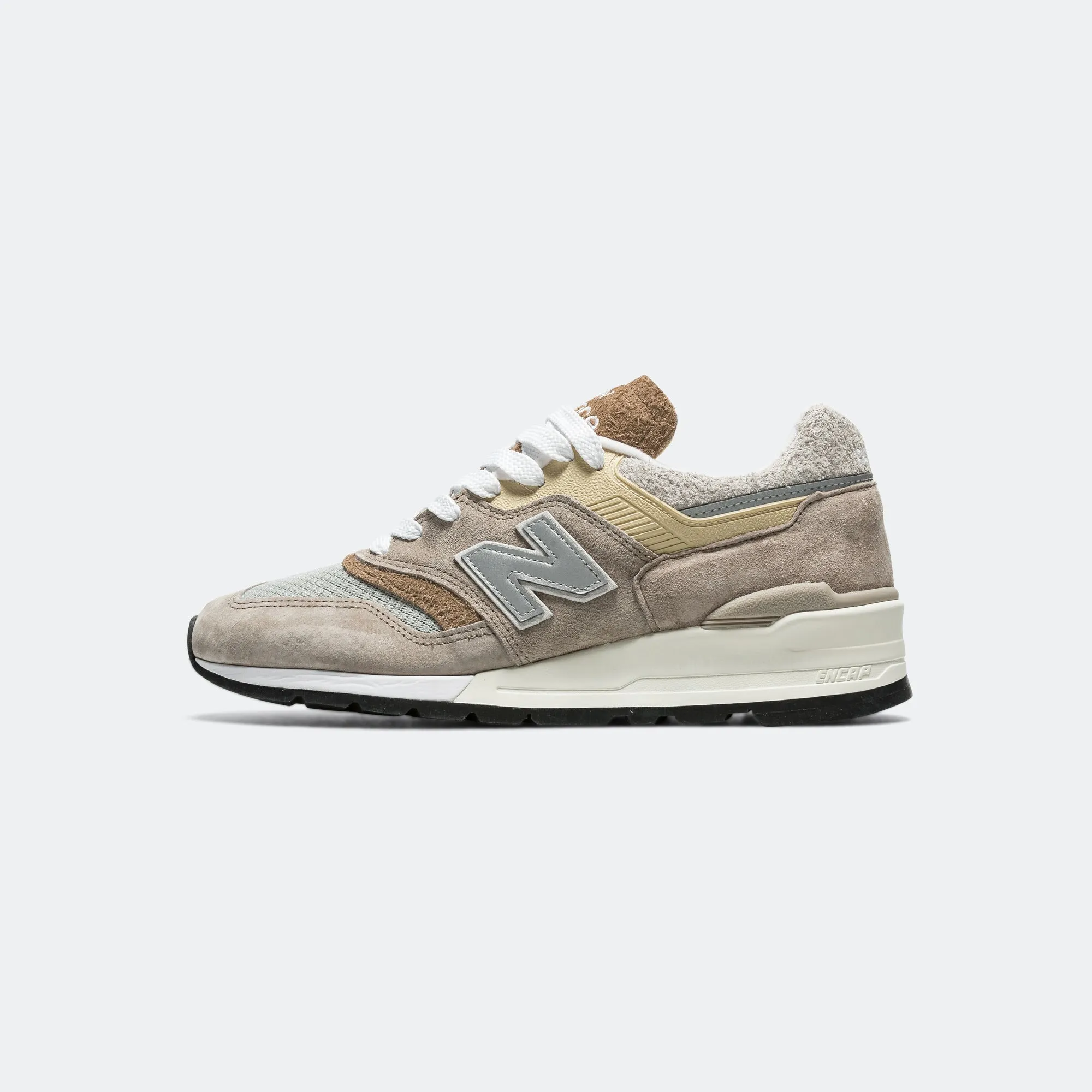 Stylish performance AdjustableFit U997MG