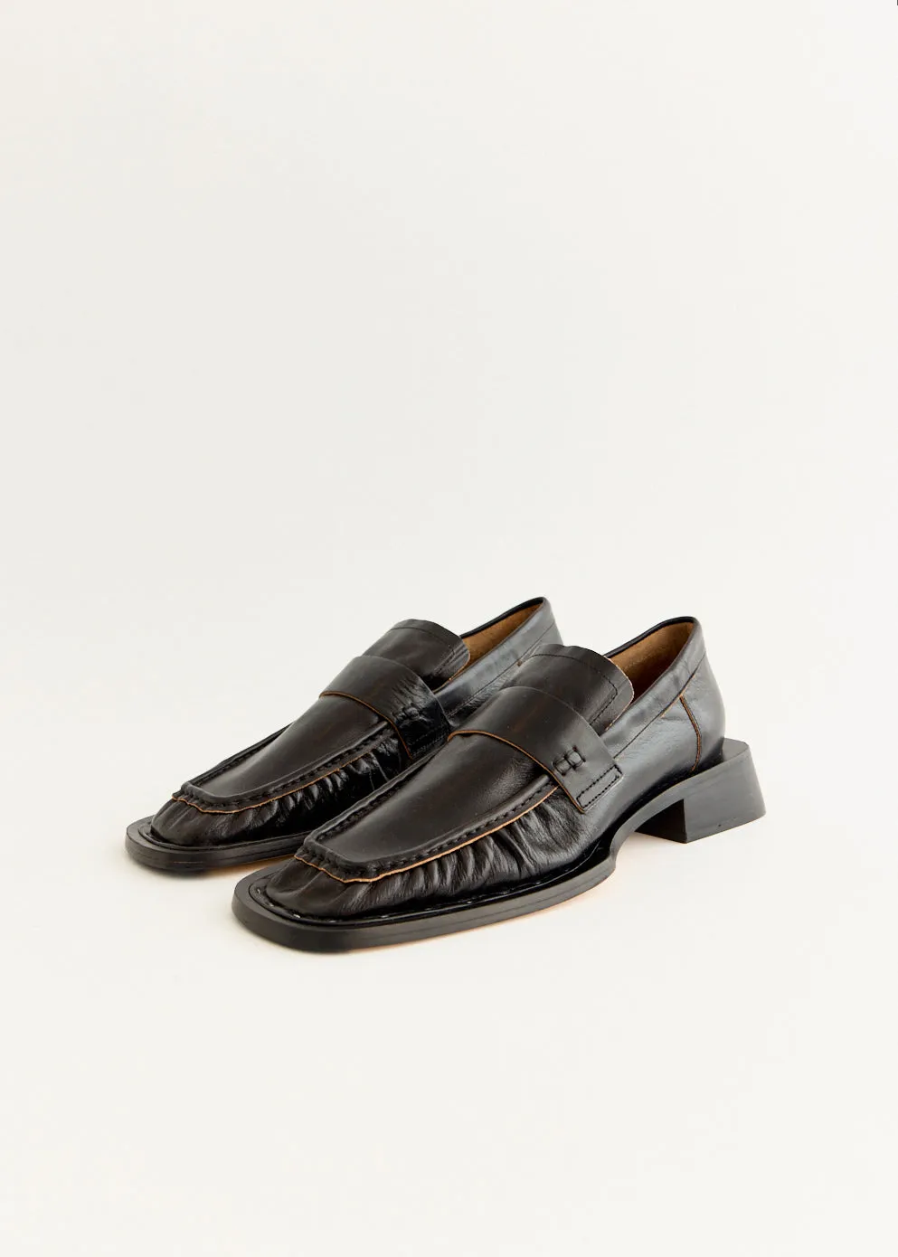 Sleek Finish Airi Loafers Always Ready