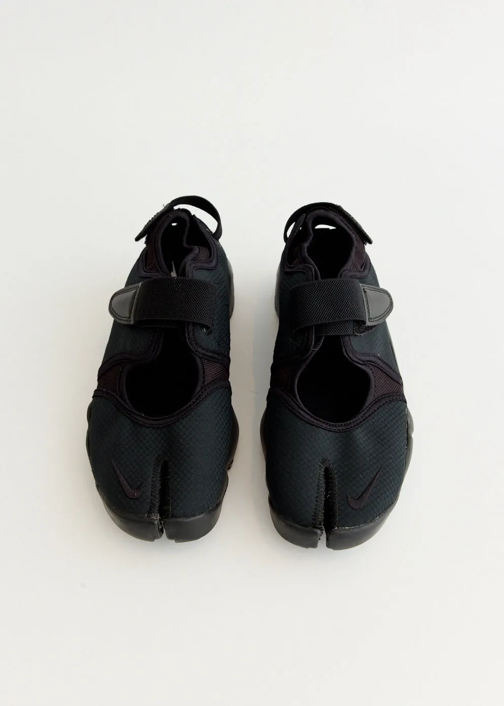 Log Hike Women's Air Rift Breathe 'Black' Sneakers