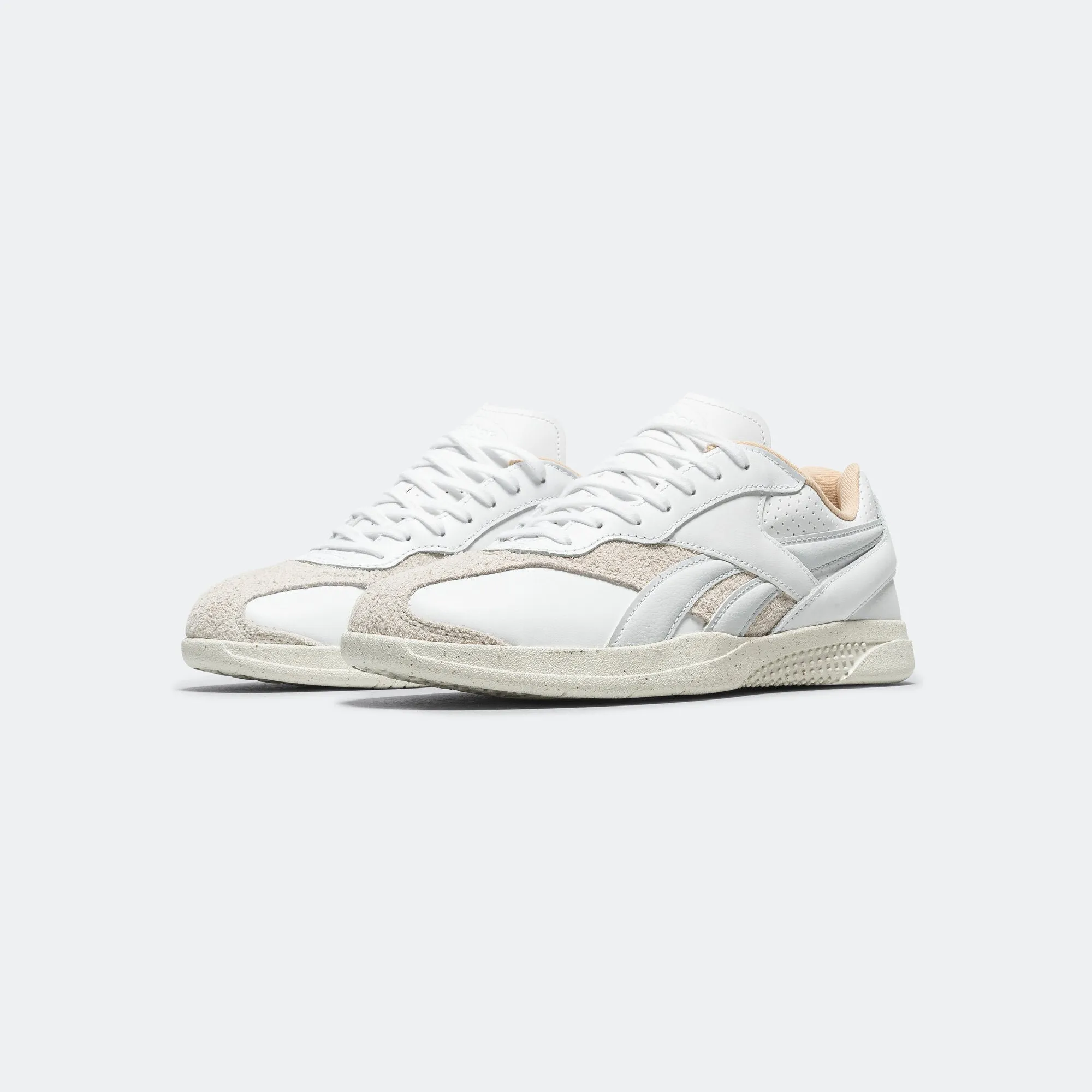 Hammer Street - White/Chalk/Moon Foot Shape