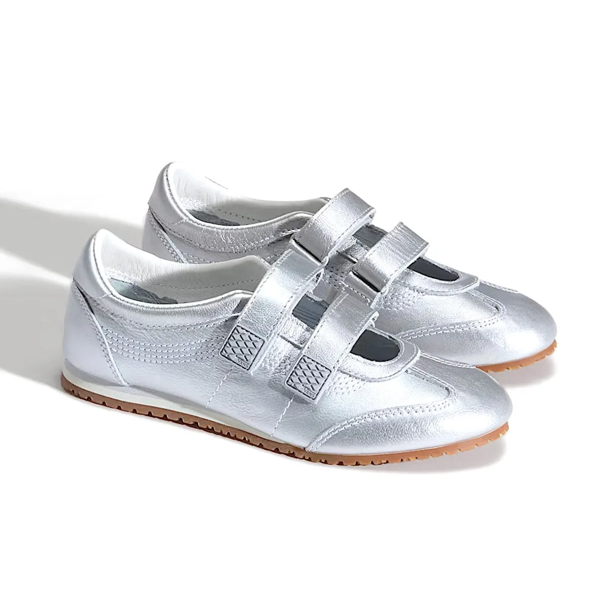 Stretch Hike Wmns Premium Mary Jane Super LowPro 'Silver'