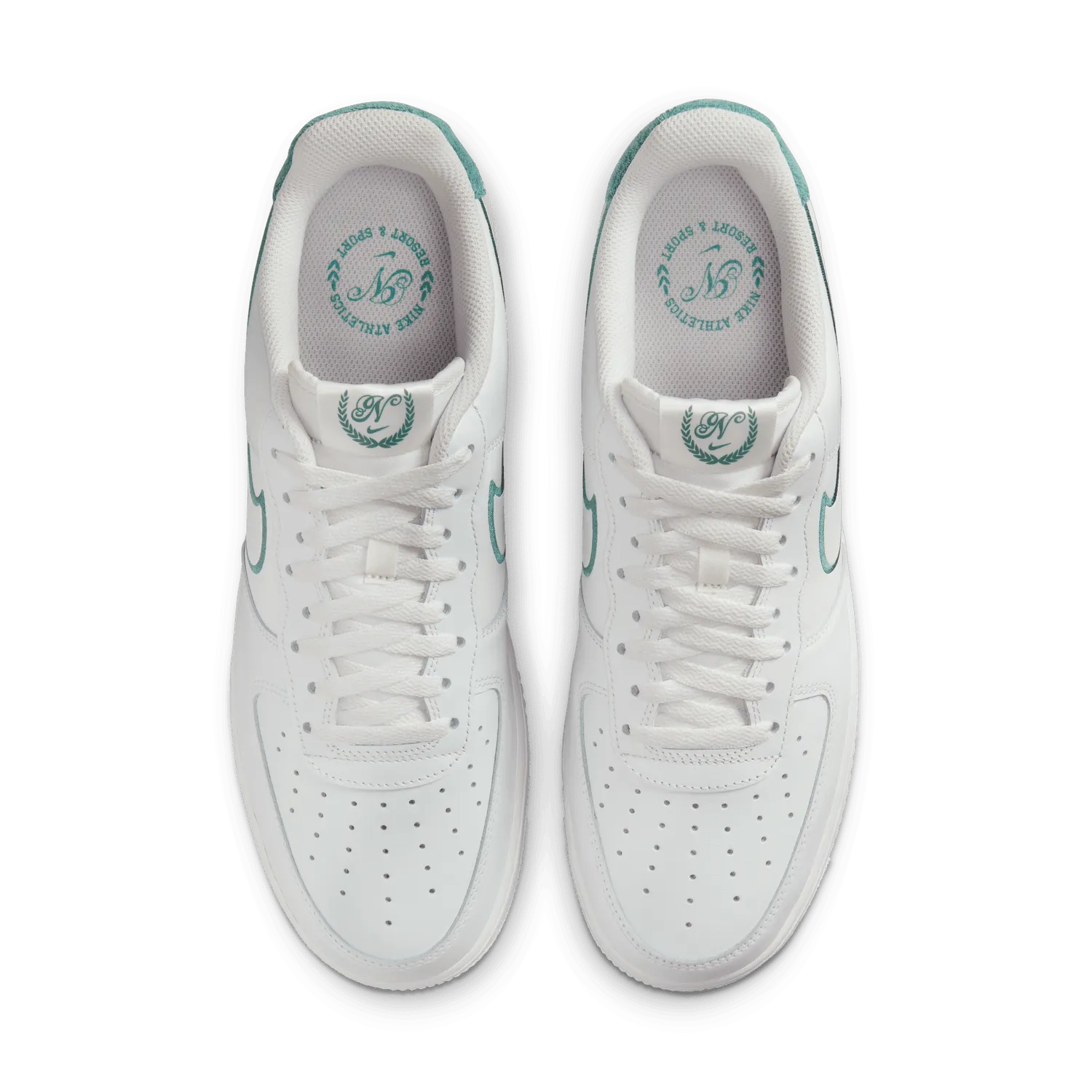 Air Force 1 '07 LV8 'Resort and Sport' Dynamic Arch Brace Slip-resistant fit