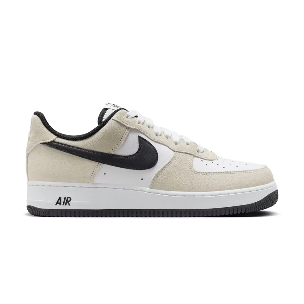 Air Force 1 '07 LV8 'White Black' Ultra-soft shock absorption Zero Drop Design
