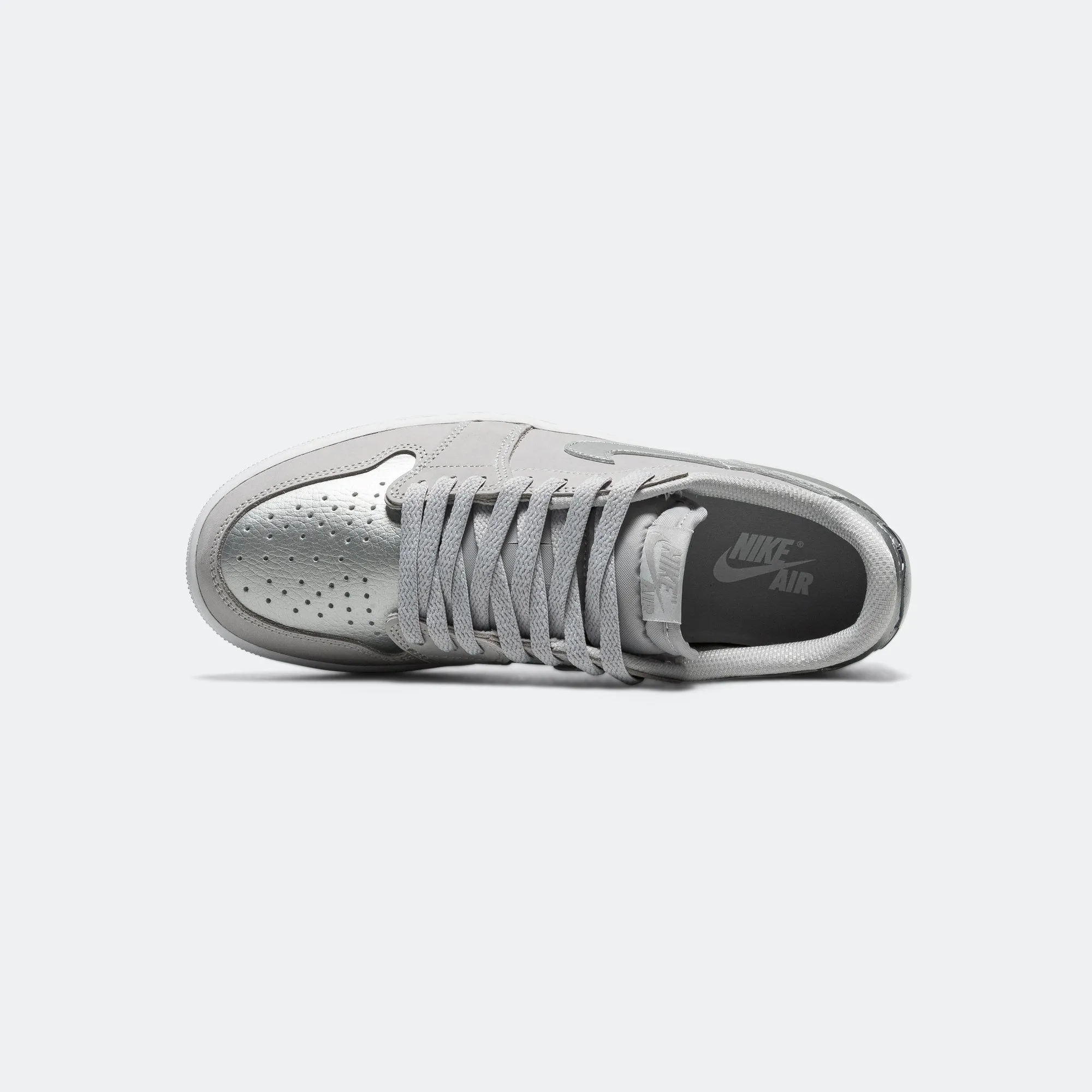 Air Jordan 1 Low OG - Neutral Grey/Metallic Silver-White Support Sole Seamless grip
