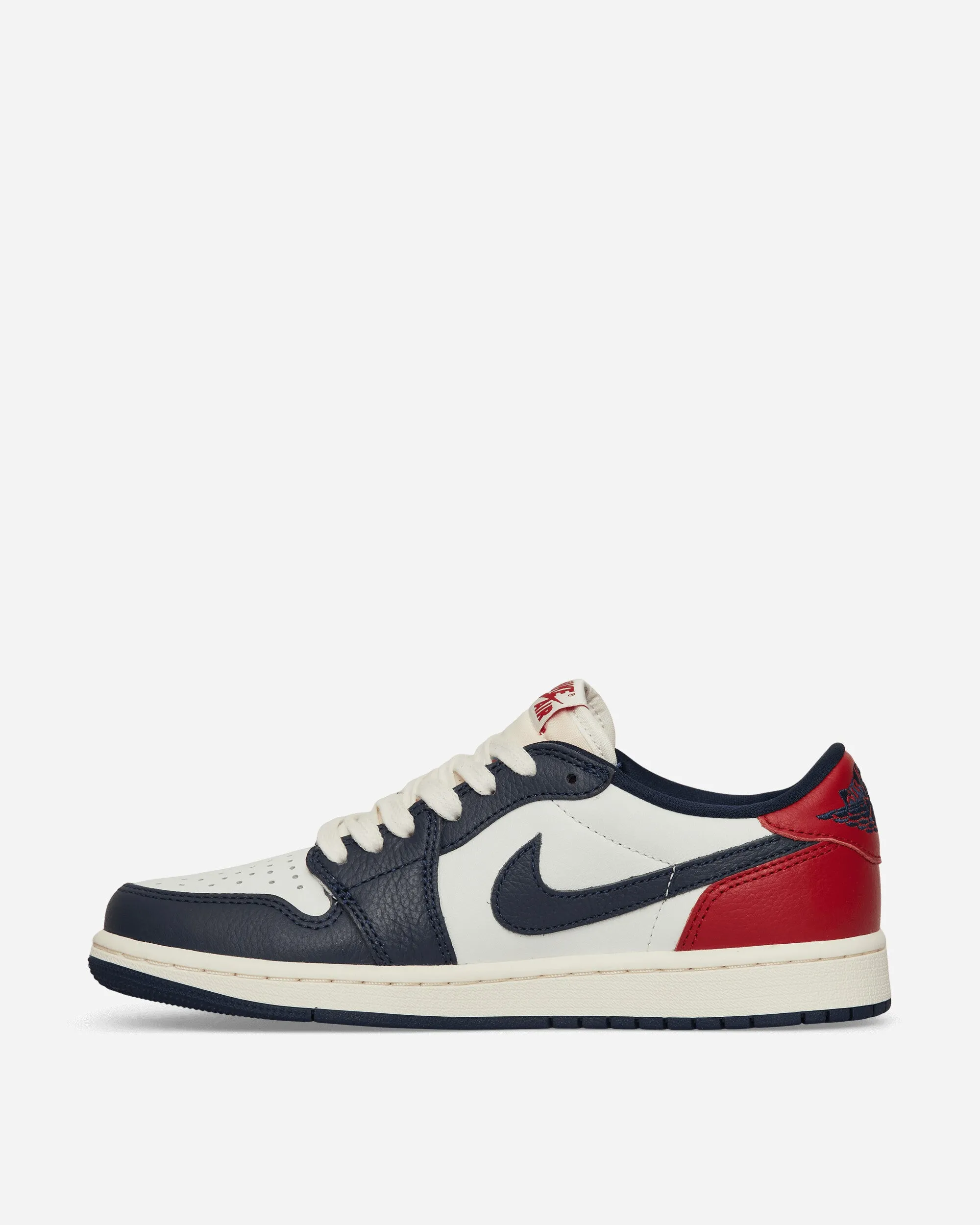 Moisture wicking Air Jordan 1 Low OG Sneakers Gym Red / Midnight Navy