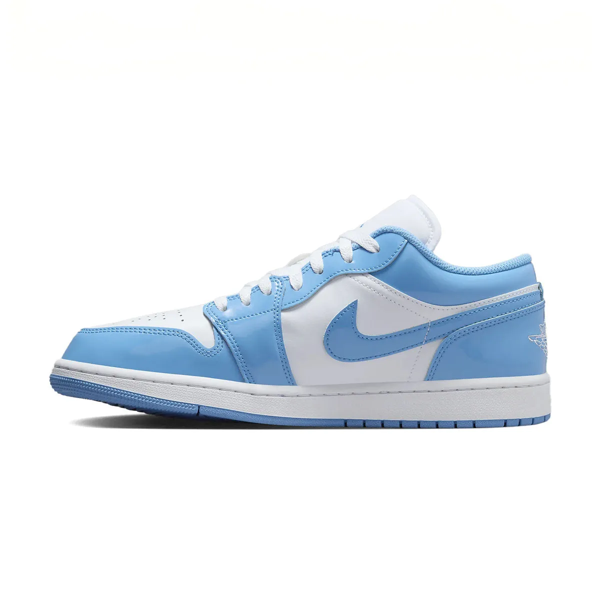 Step Freedom Neutral Stride Engineering Air Jordan 1 Low SE 'Legend Blue'
