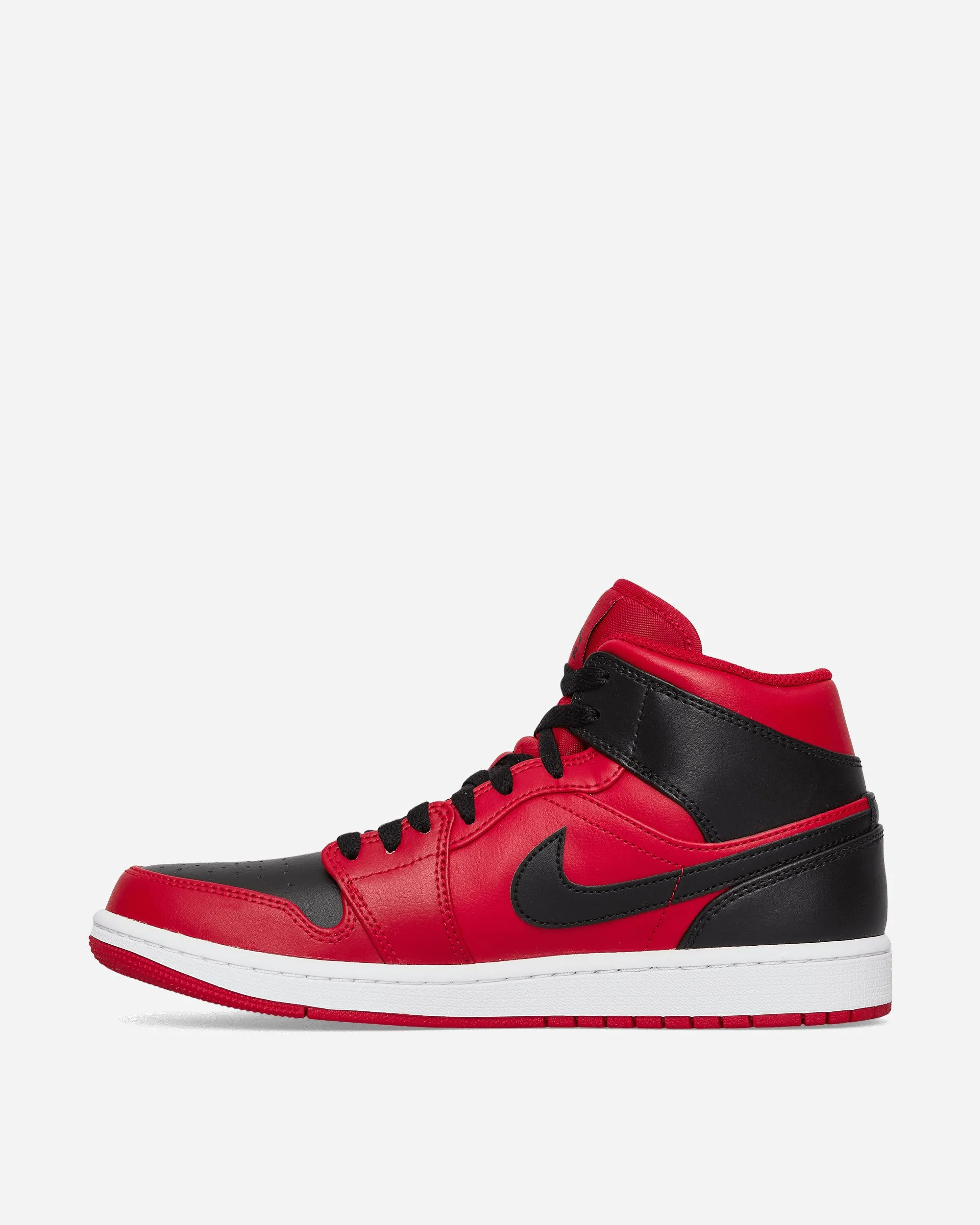 Air Jordan 1 Mid Sneakers Gym Red / Black Foot Shape Subtle colors