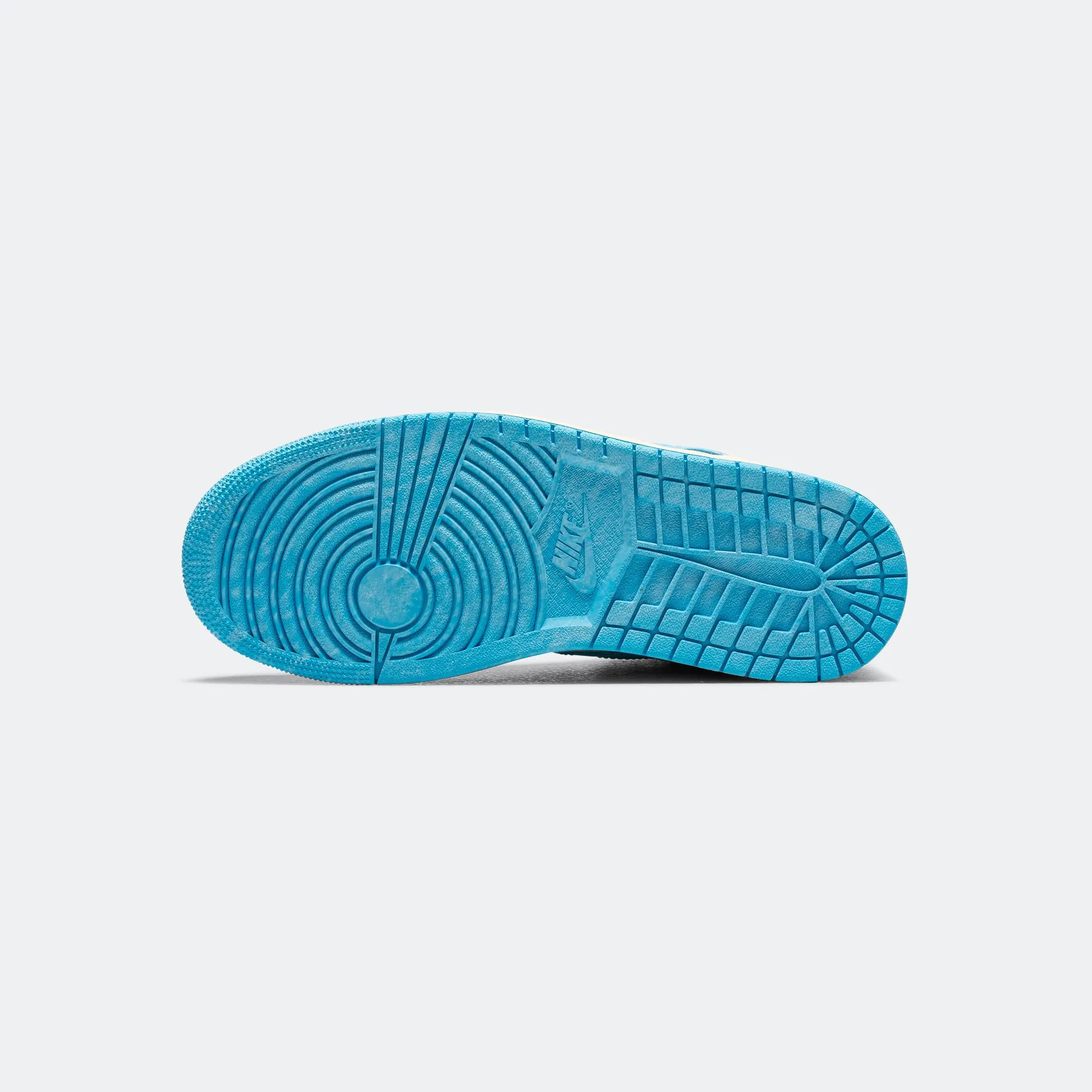 Flexible Groove Tech Impact Diffusing Design Air Jordan 1 Retro High OG - Dark Powder Blue/Sail