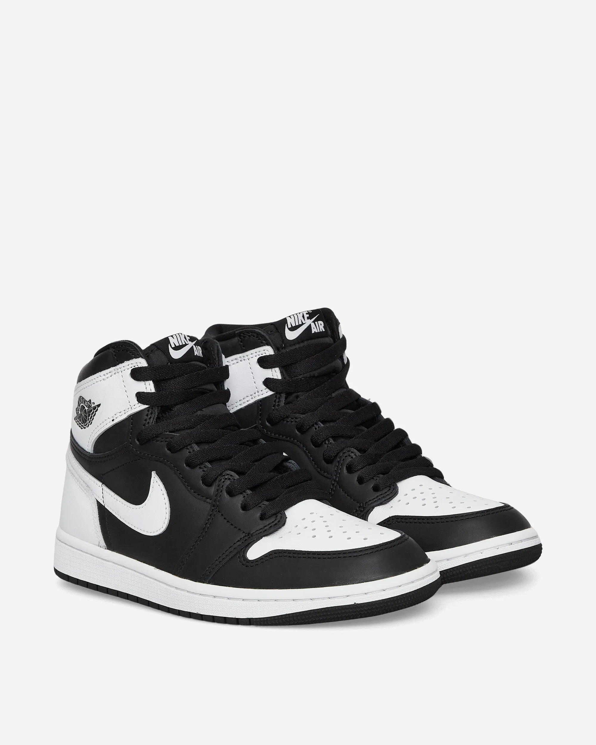 Everyday Pair Air Jordan 1 Retro High Sneakers Black / White