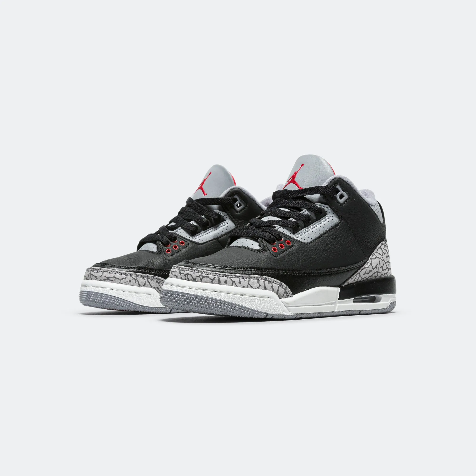 Leather Upper Light Step Air Jordan 3 Retro (GS) - Black/Fire Red-Cement Grey-Summit White