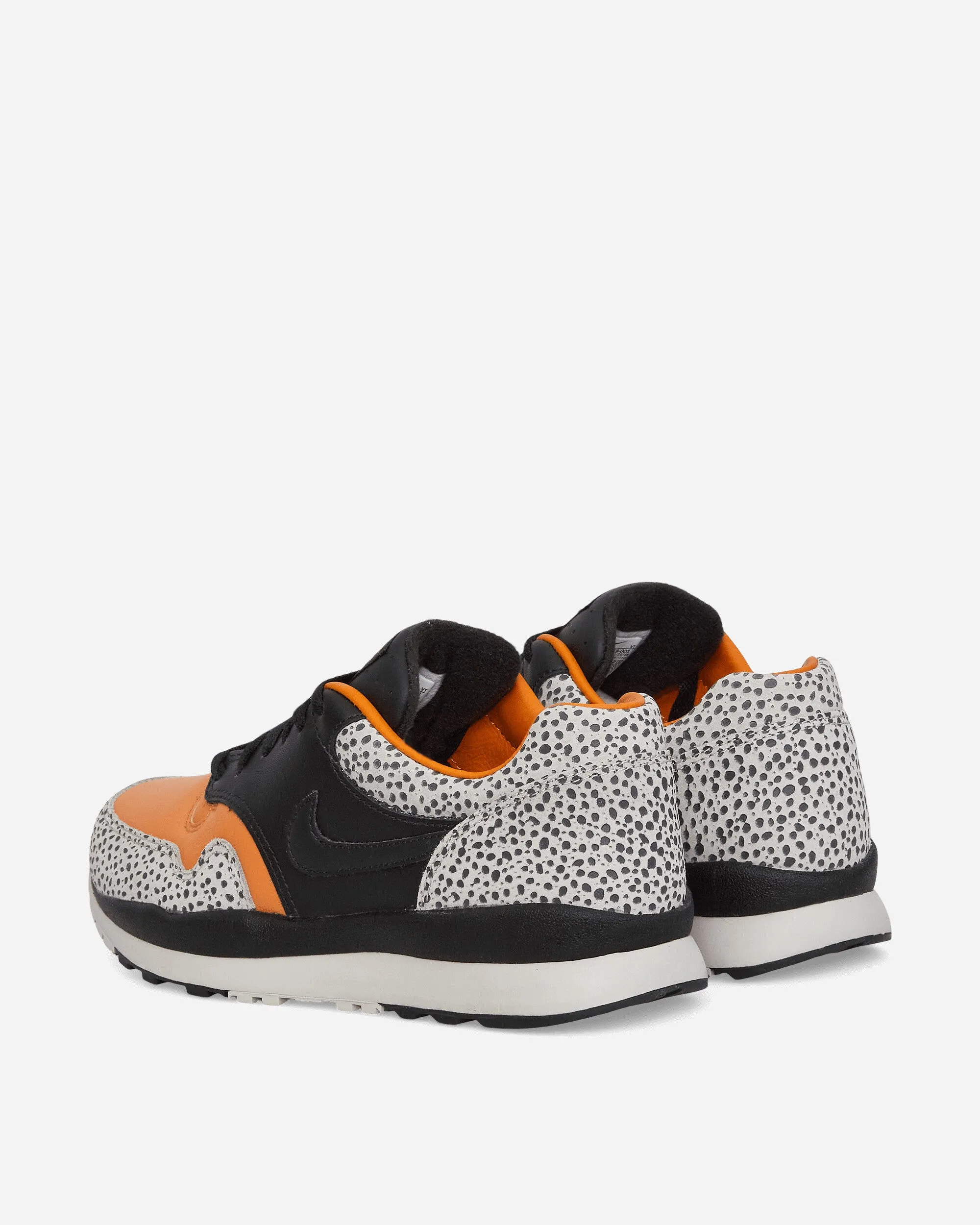 Comfort Fitment Calm Move Air Safari Sneakers Black / Monarch