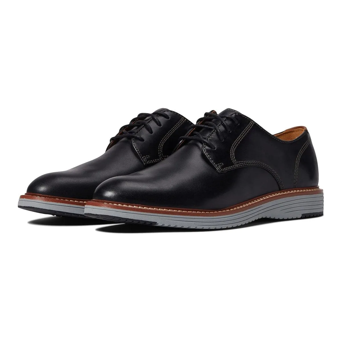Johnston & Murphy Men's Upton Plain Toe Black Full Grain Any Weather Feet Support
