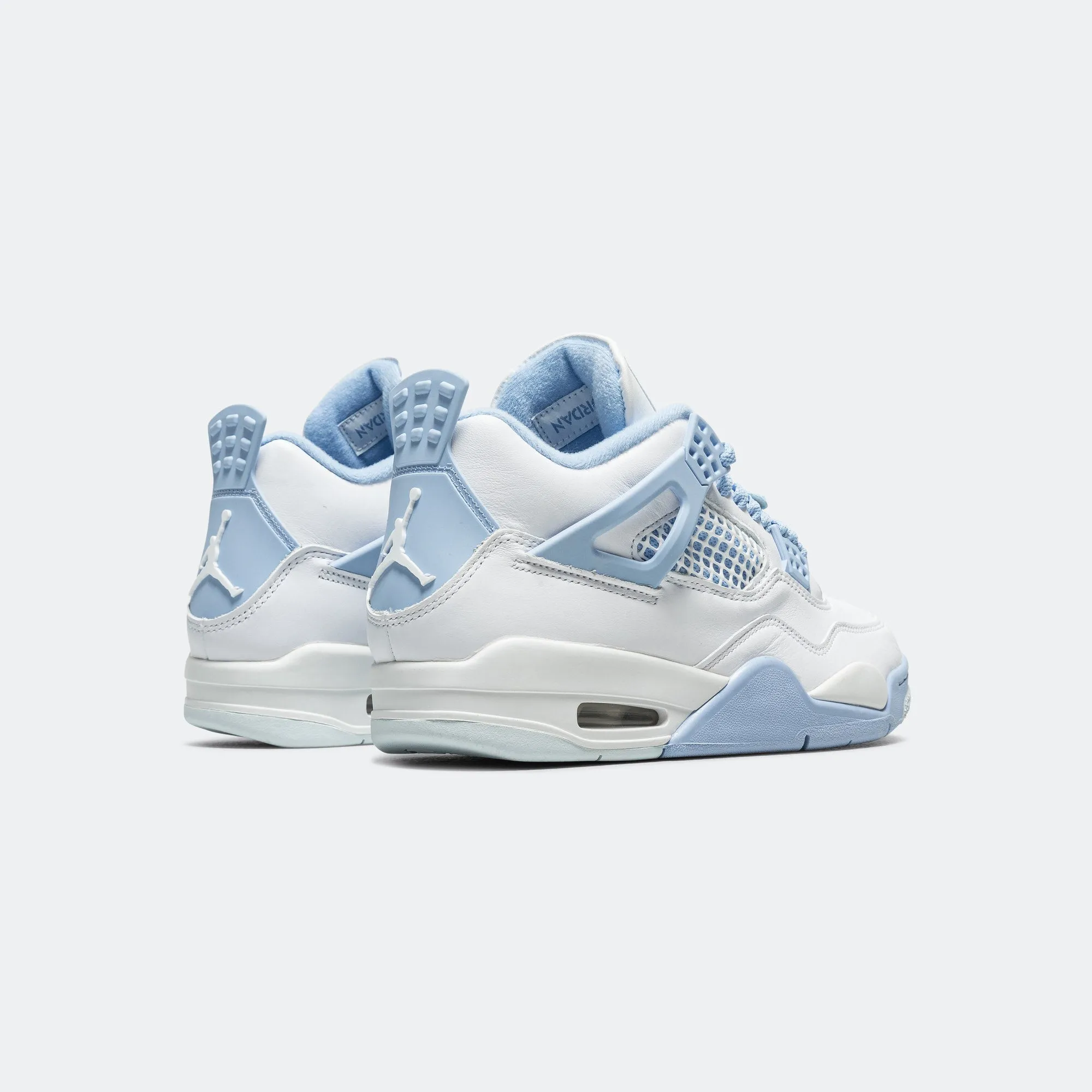 Womens Air Jordan 4 Retro - White/Aluminum-Blue Tint-Oil Green Adaptive Fit Lacing Shock-absorbent cushioning