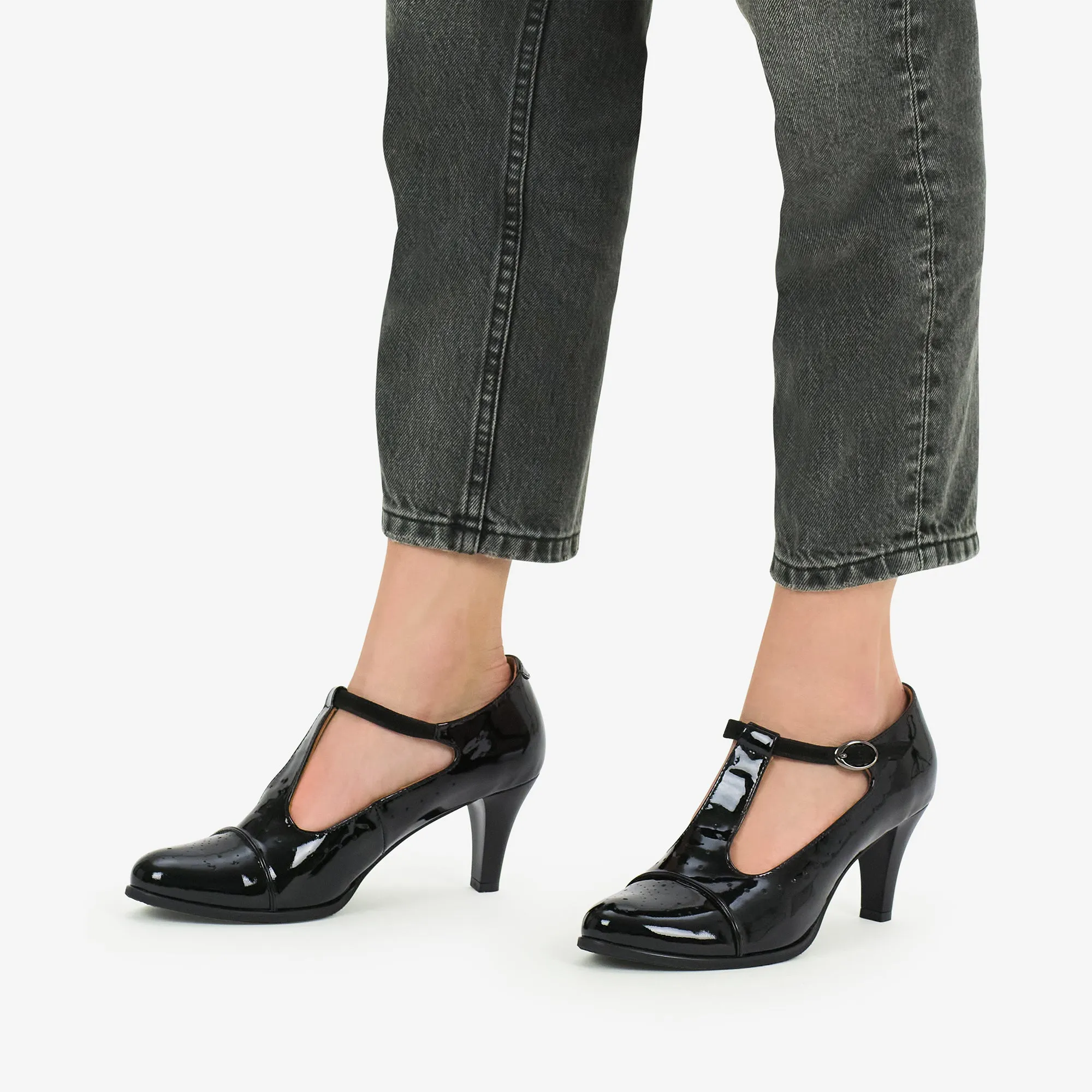 Amy Heels - Mary Janes Neat Design