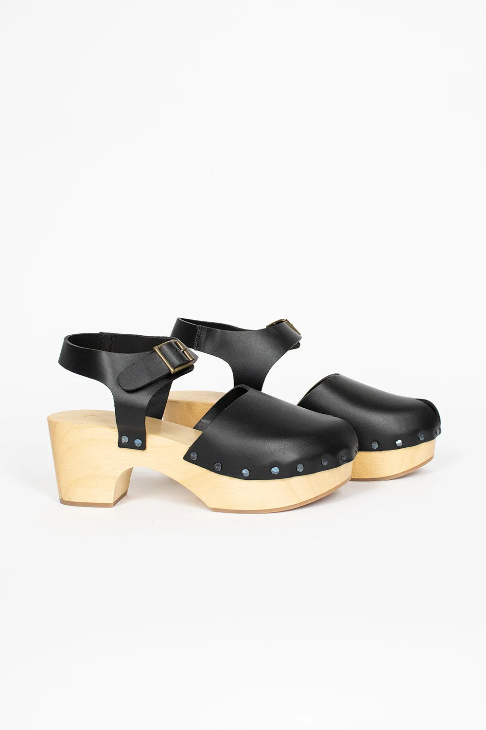 Leather Clogs Black No Slip