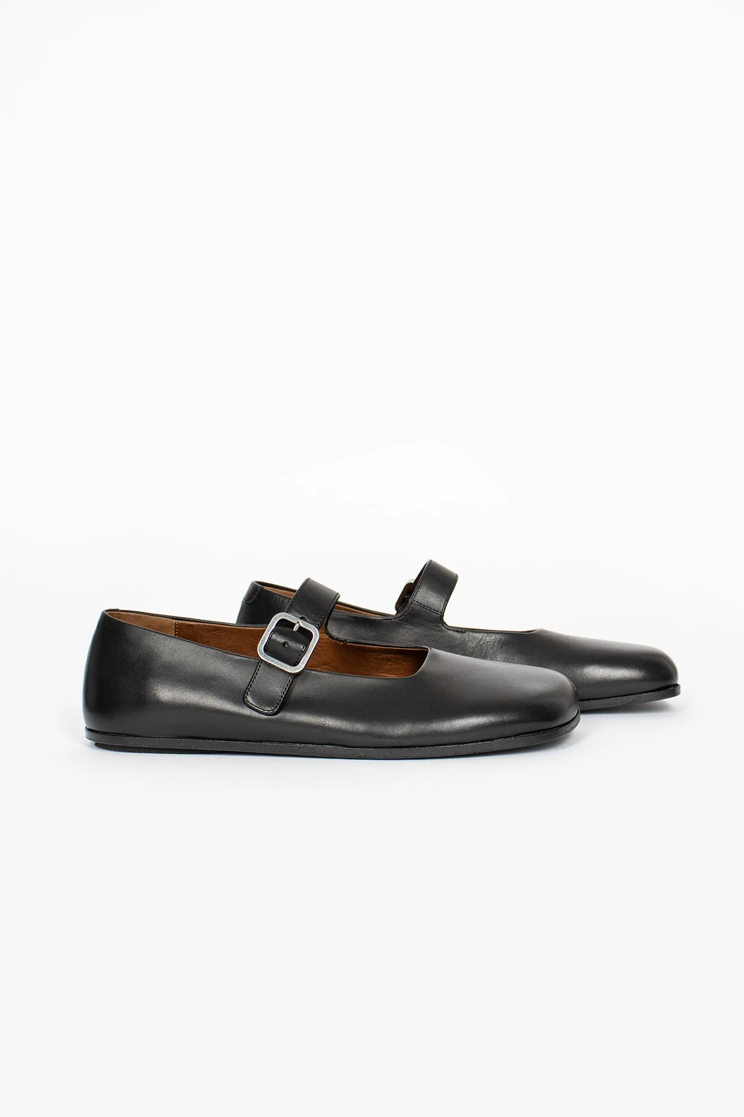 Appiedi Mary Jane Flat Black Wind Jog Indoor Walk