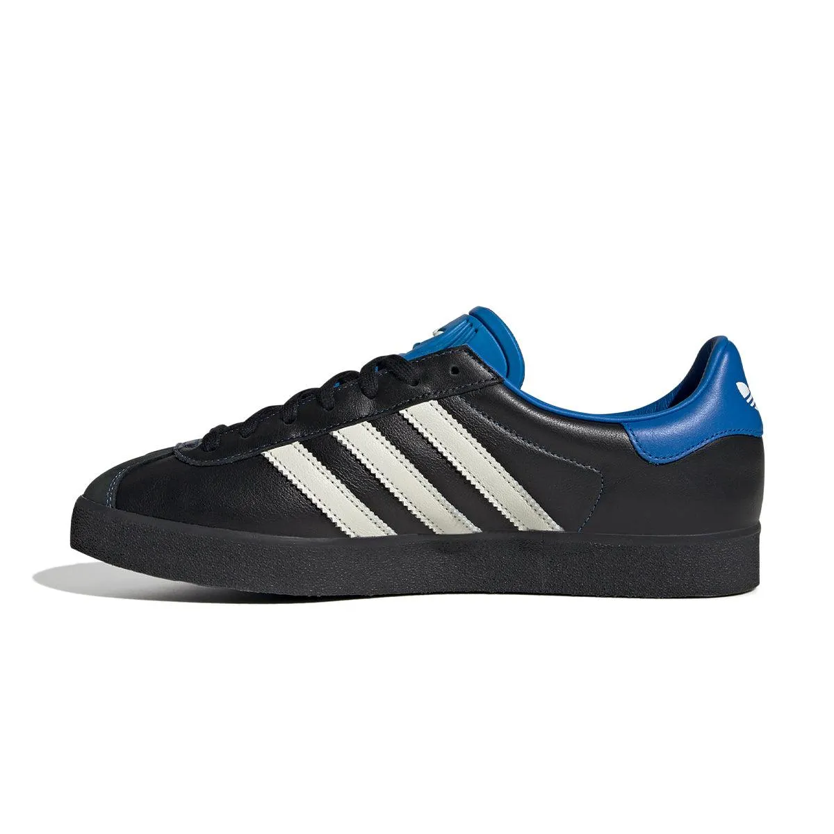 Dynamic Arch Stretch Knit Upper   atmos Gazelle 85