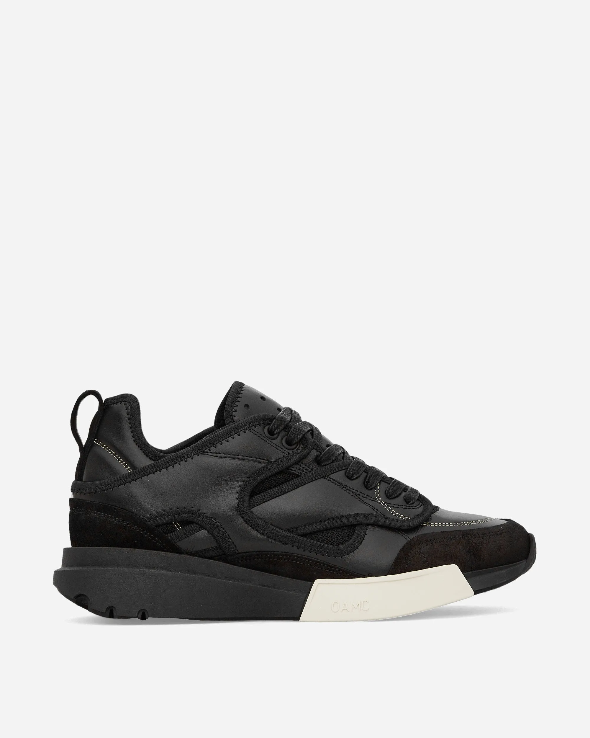 Classic Design Aurora Runner Sneakers Black
