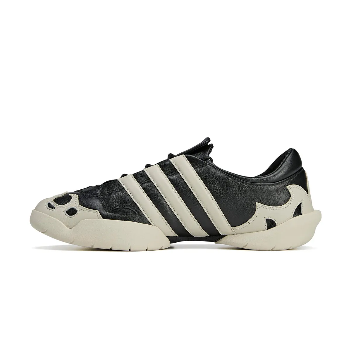 Regu 2002 'Black Alumina' Active Feet