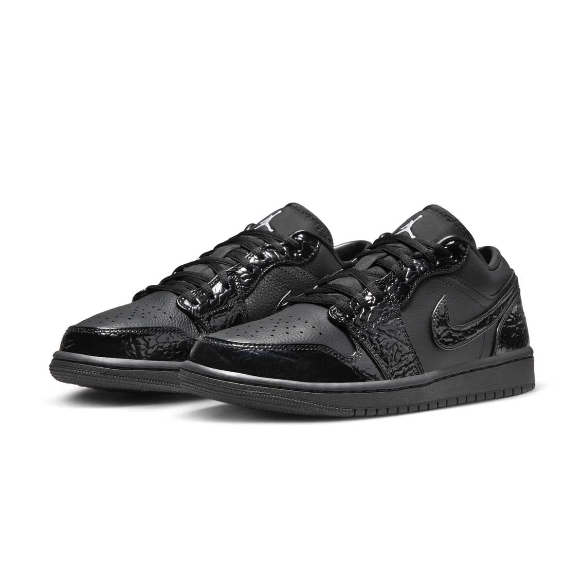 Wmns Air Jordan 1 Low 'Black Croc' Stay Stylish