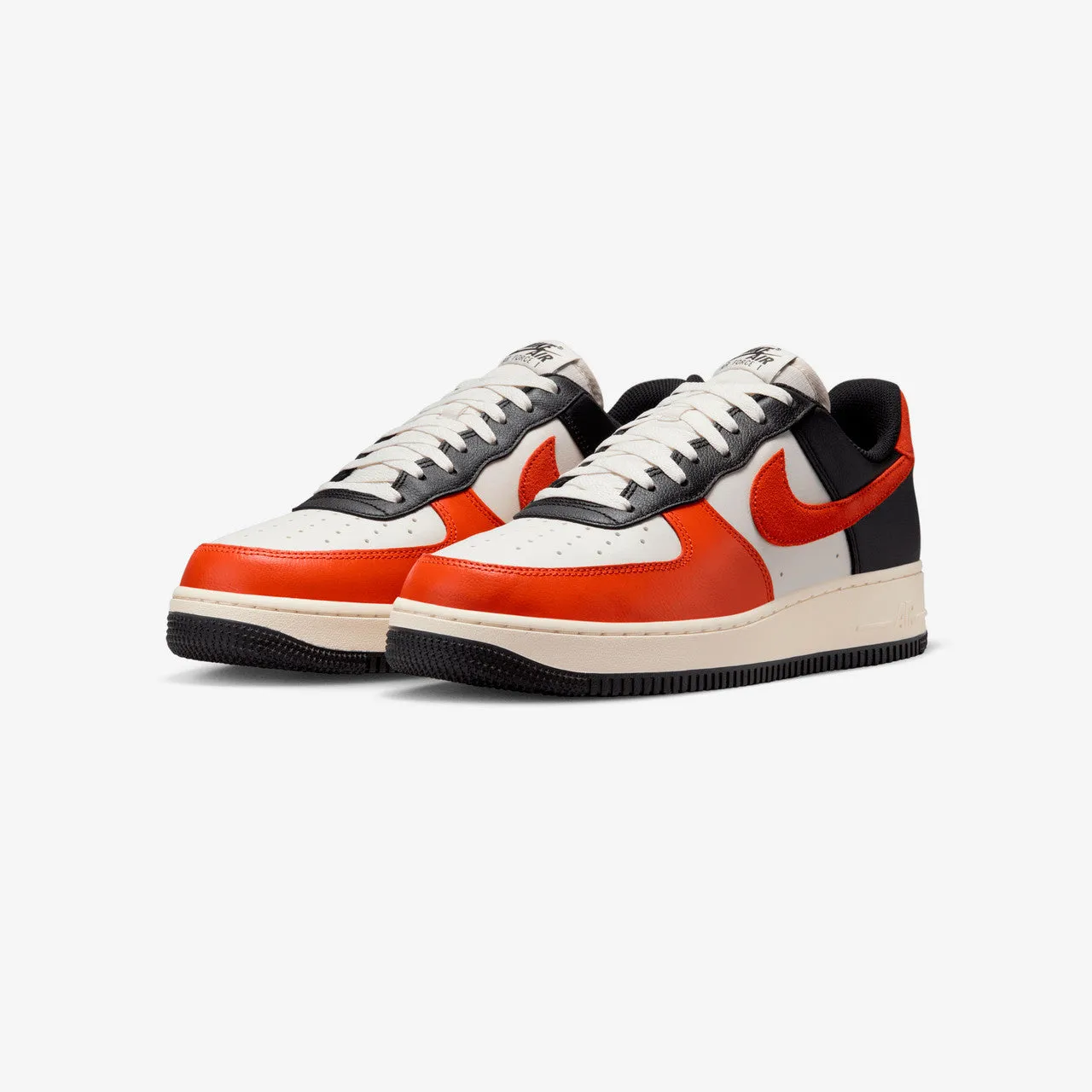 Air Force 1 '07 LV8 Durable Traction Outsole
