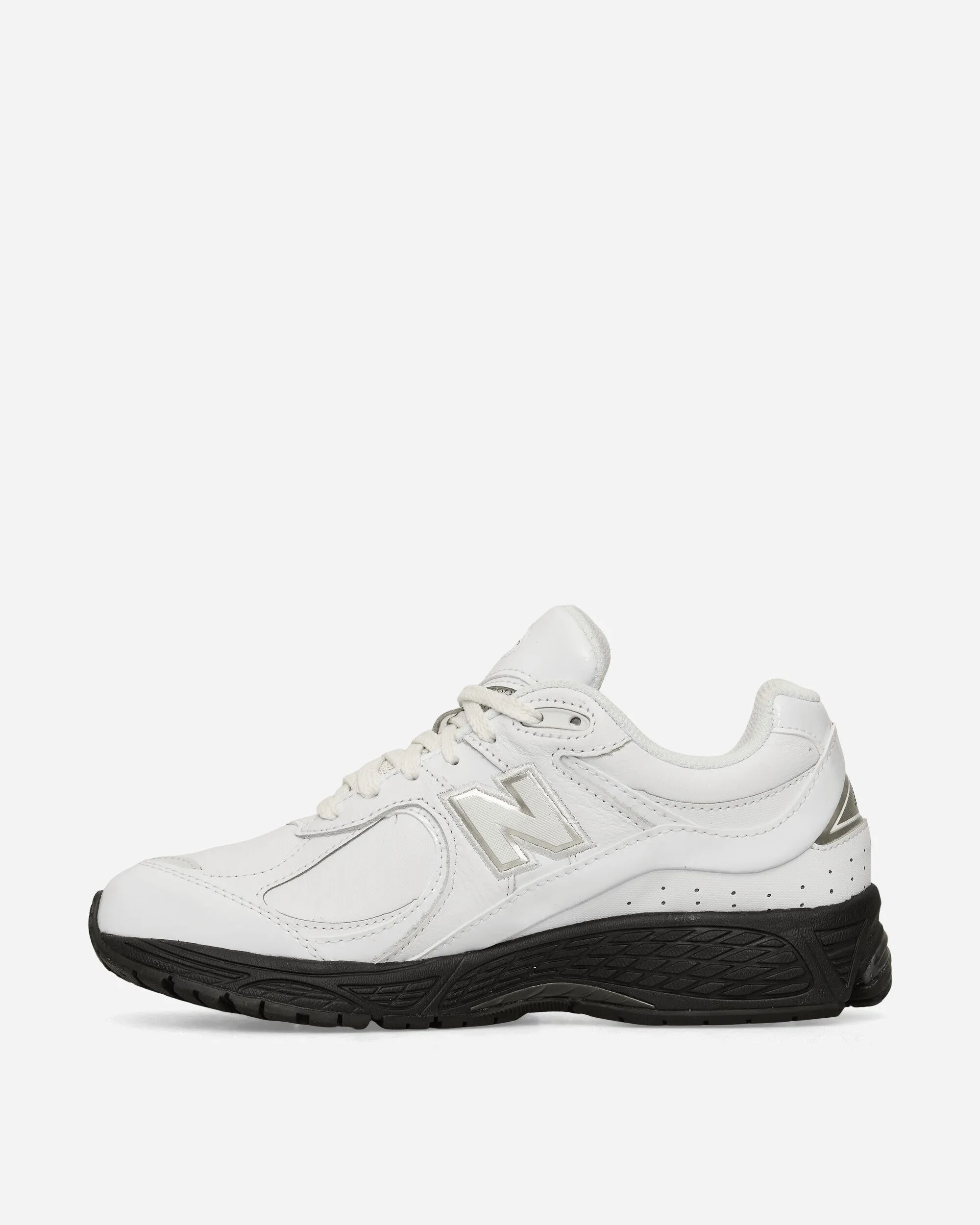 2002R Sneakers White Flexible Construction Relaxed Look