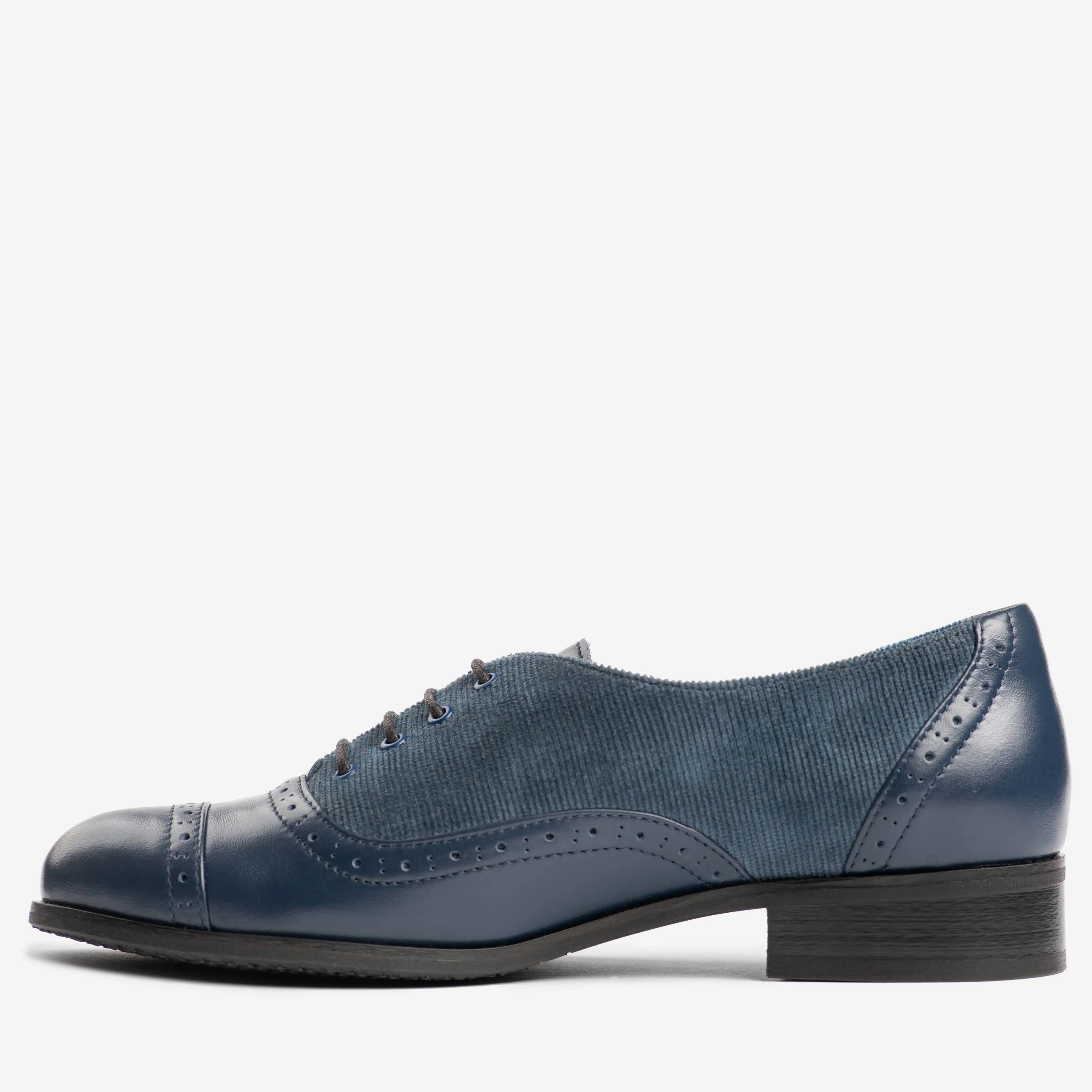 party - goers' Boggart - Oxfords