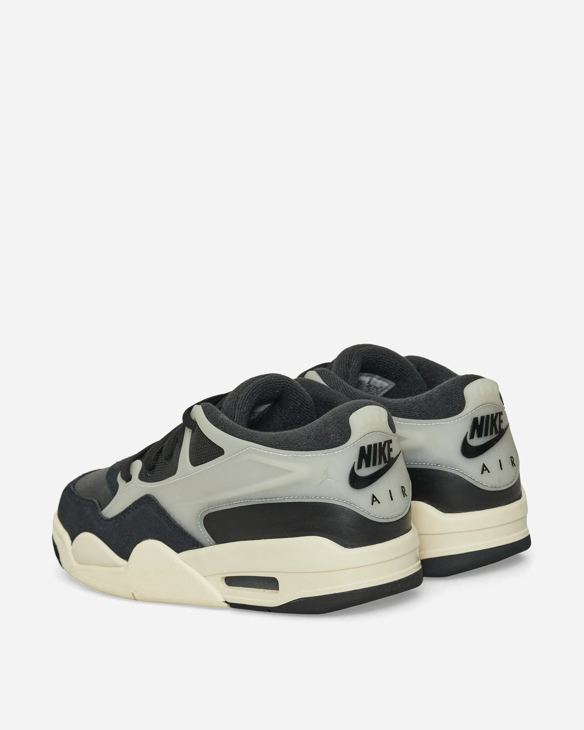 Simple Look Air Jordan 4 RM Sneakers Black / Sail