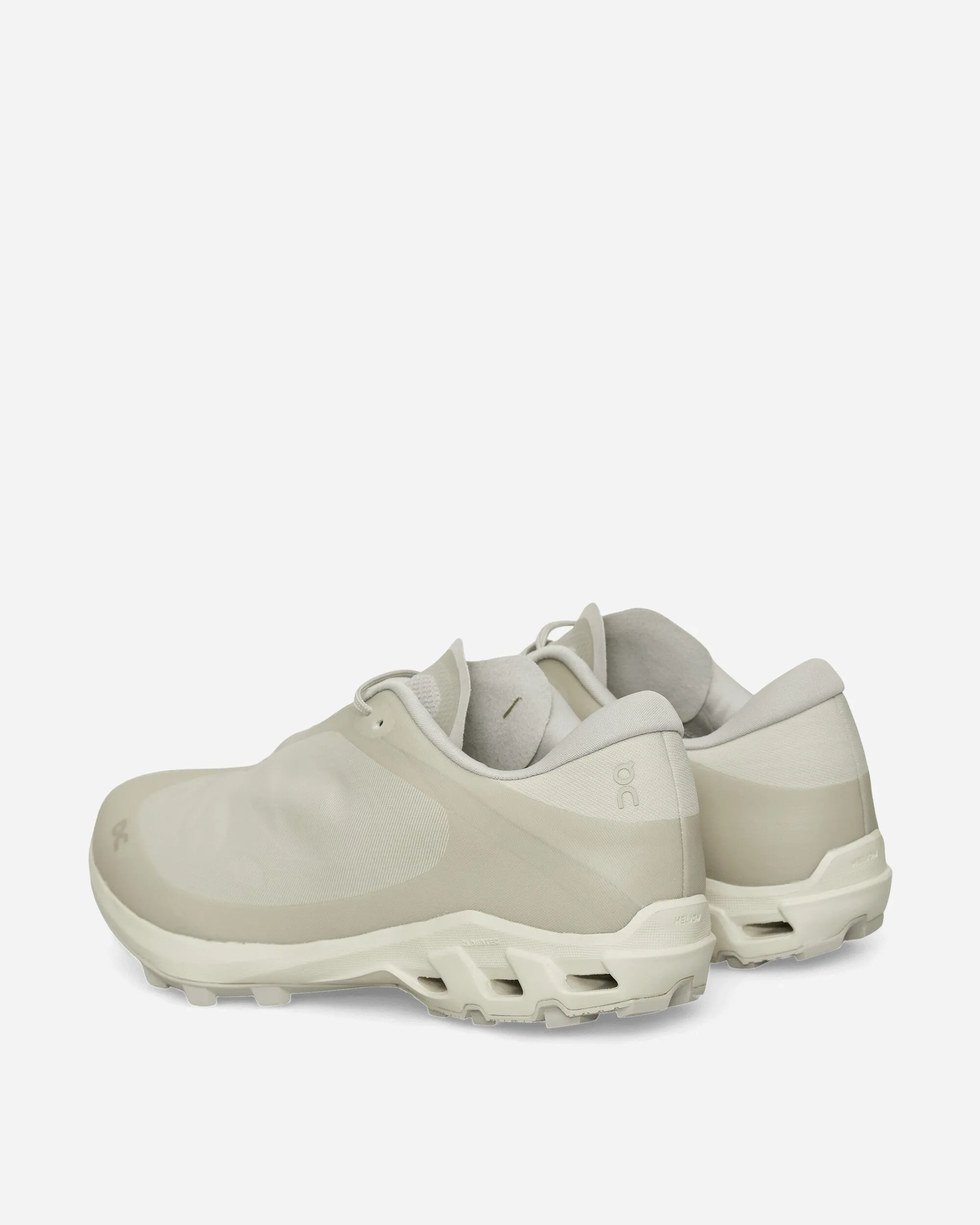Men's POST ARCHIVE FACTION (PAF) Cloudventure Peak Sneakers Ice / Moondust School Pace Frost Step