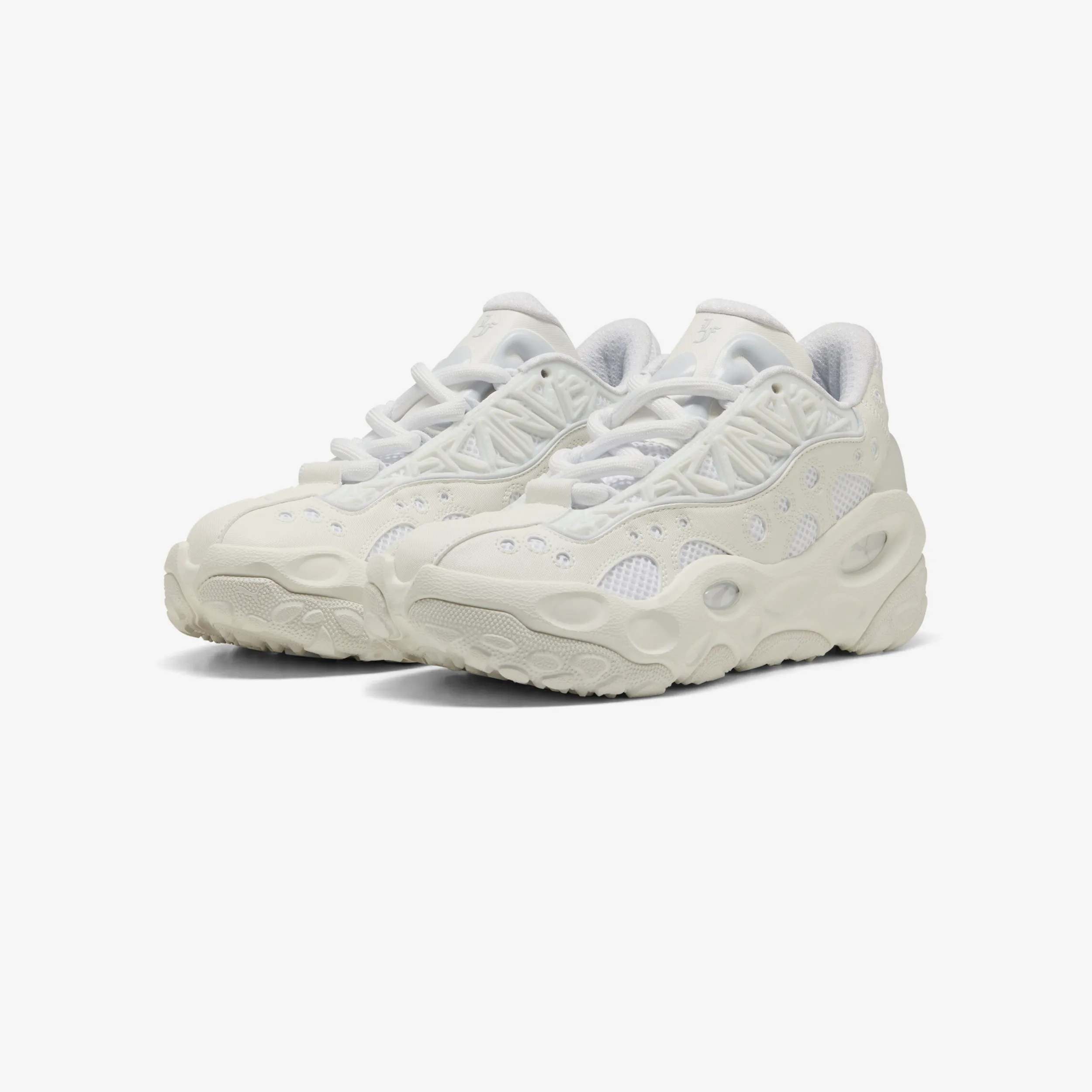 La Franc?? RNNR Responsive Foam Midsole Ankle Stabilization Tech