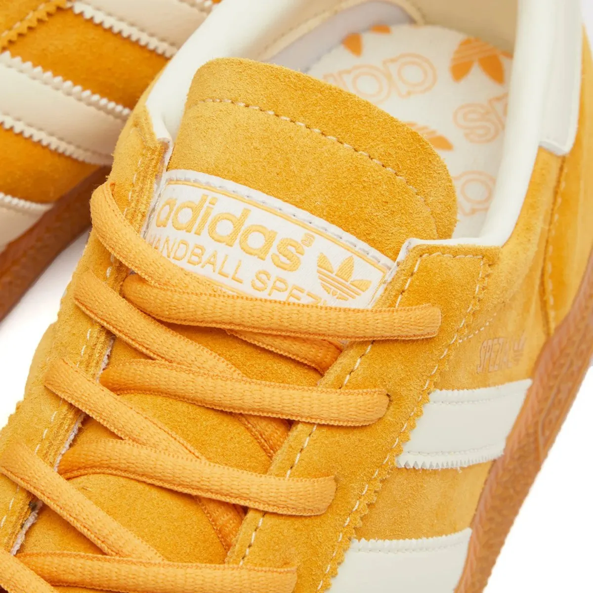 Sleek Vibe Adidas Men's Handball Spezial Preloved Yellow/Cream White/Cloud White