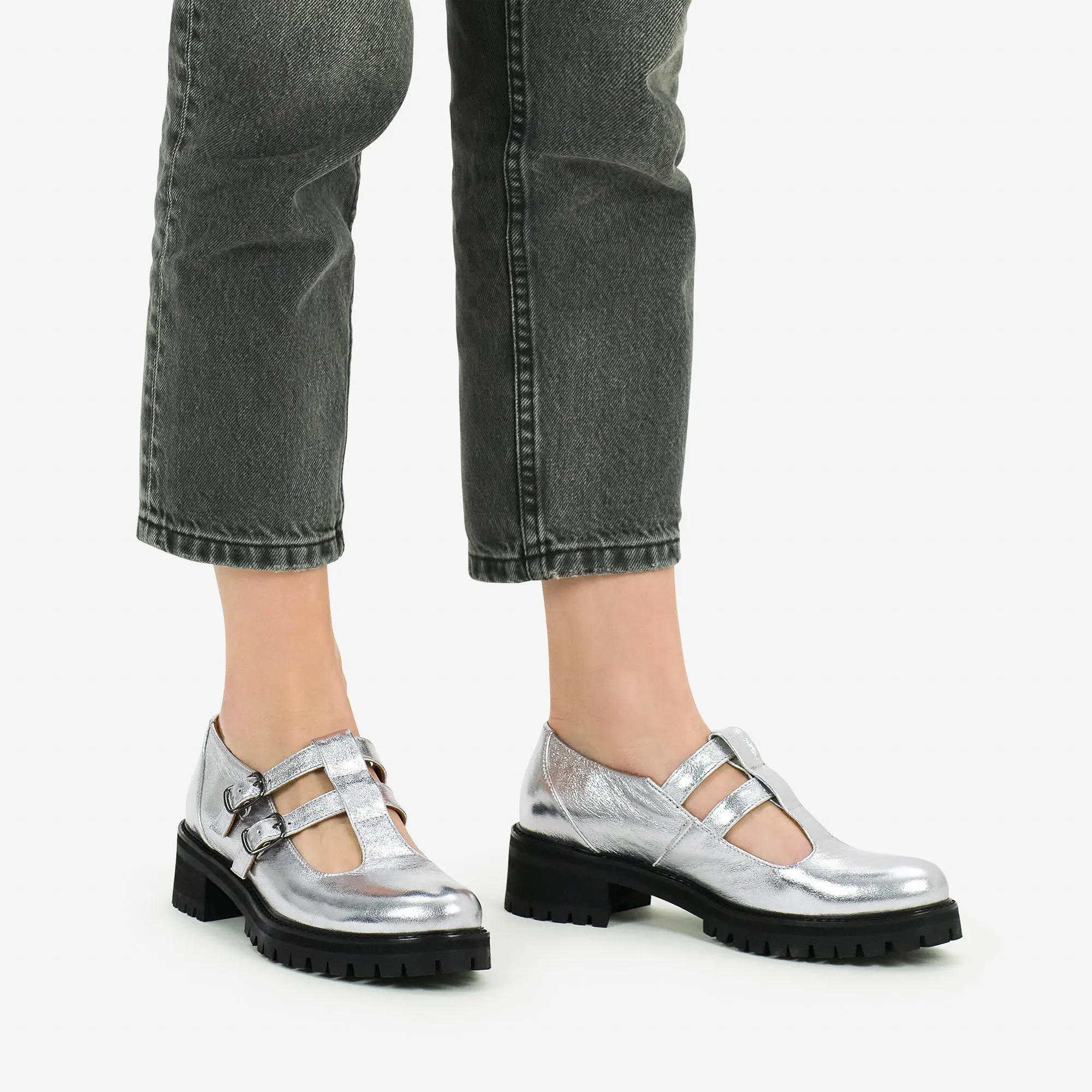Buxton - Mary Janes Slip-resistant fit clog
