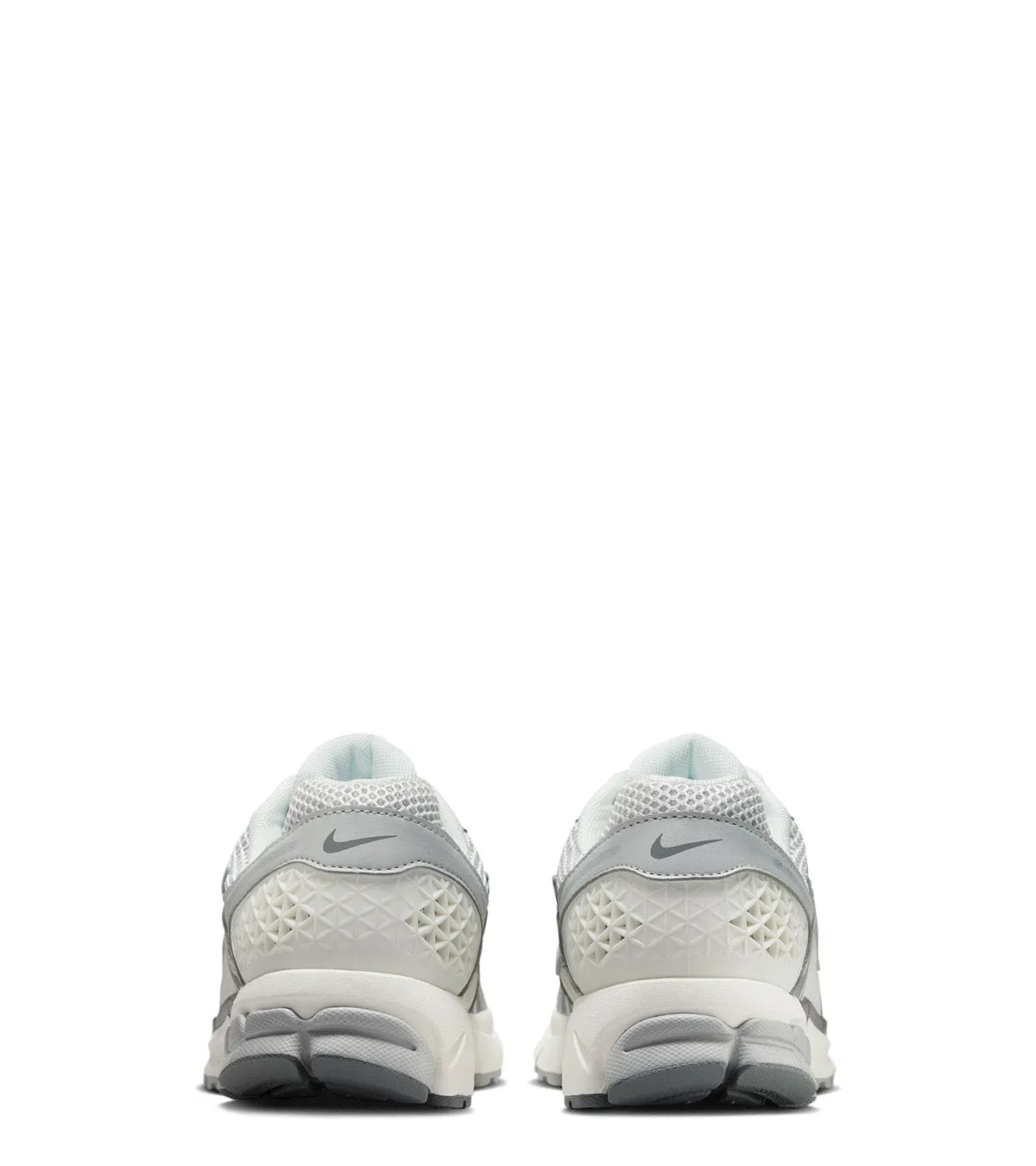 suitable for outdoor adventures Nike Zoom Vomero 5 White Silver