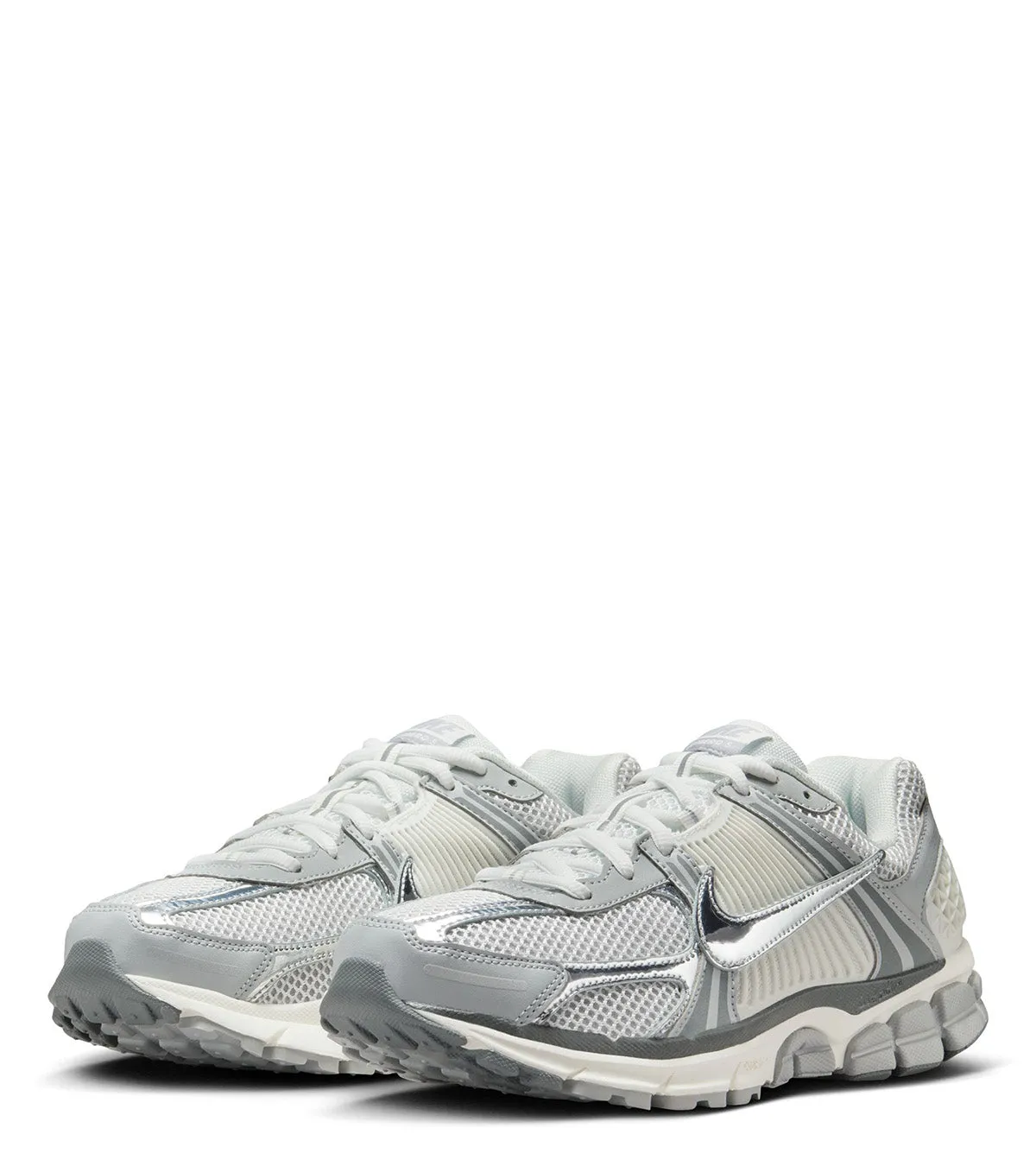 Nike Zoom Vomero 5 White Silver Street Fit