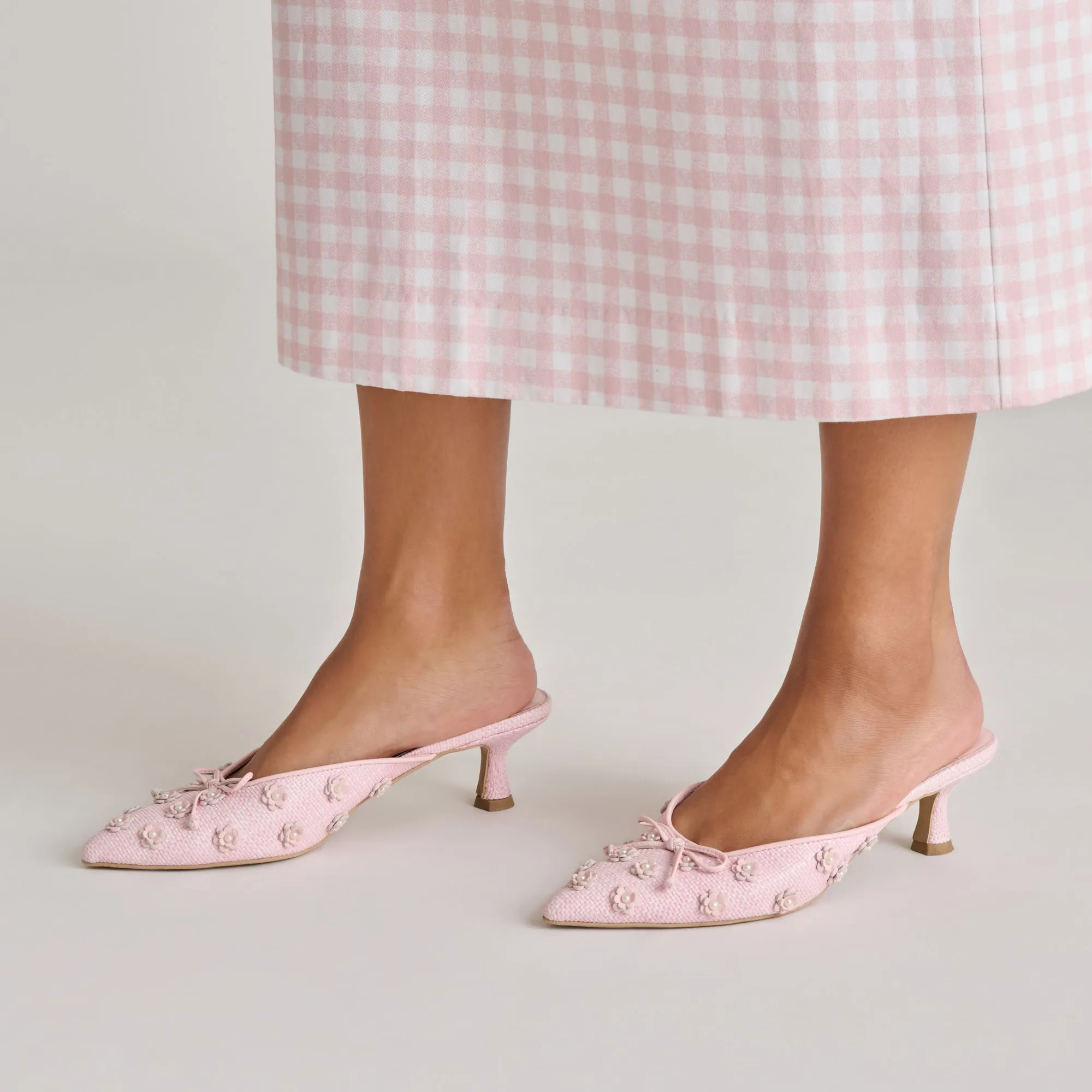 CAMILO X BYRDIE GOLF HEELS PINK RAFFIA Soft Material Sophisticated