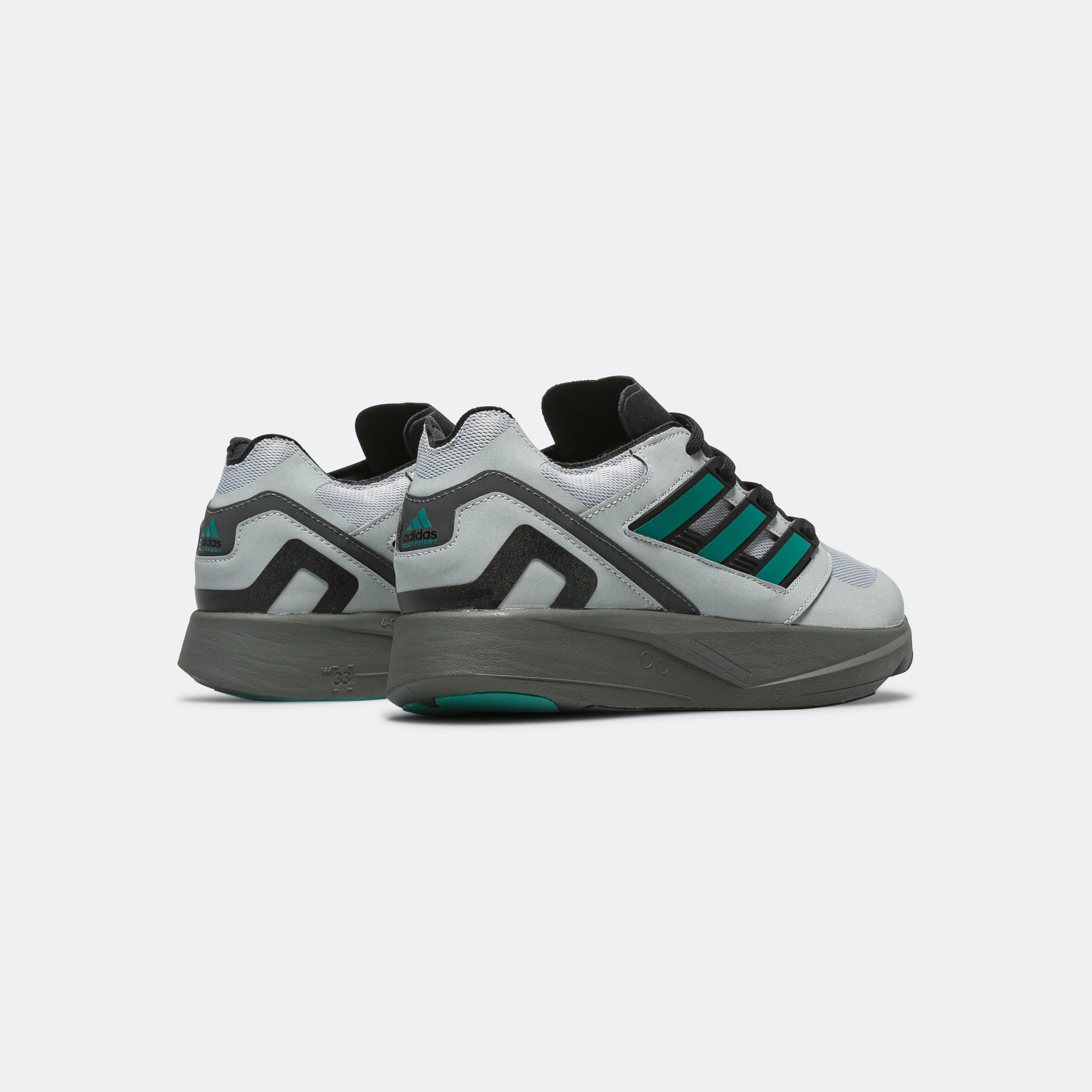 Equipment Takumi SE - Silver Metallic/EQT Green-Iron Metallic Busy Days