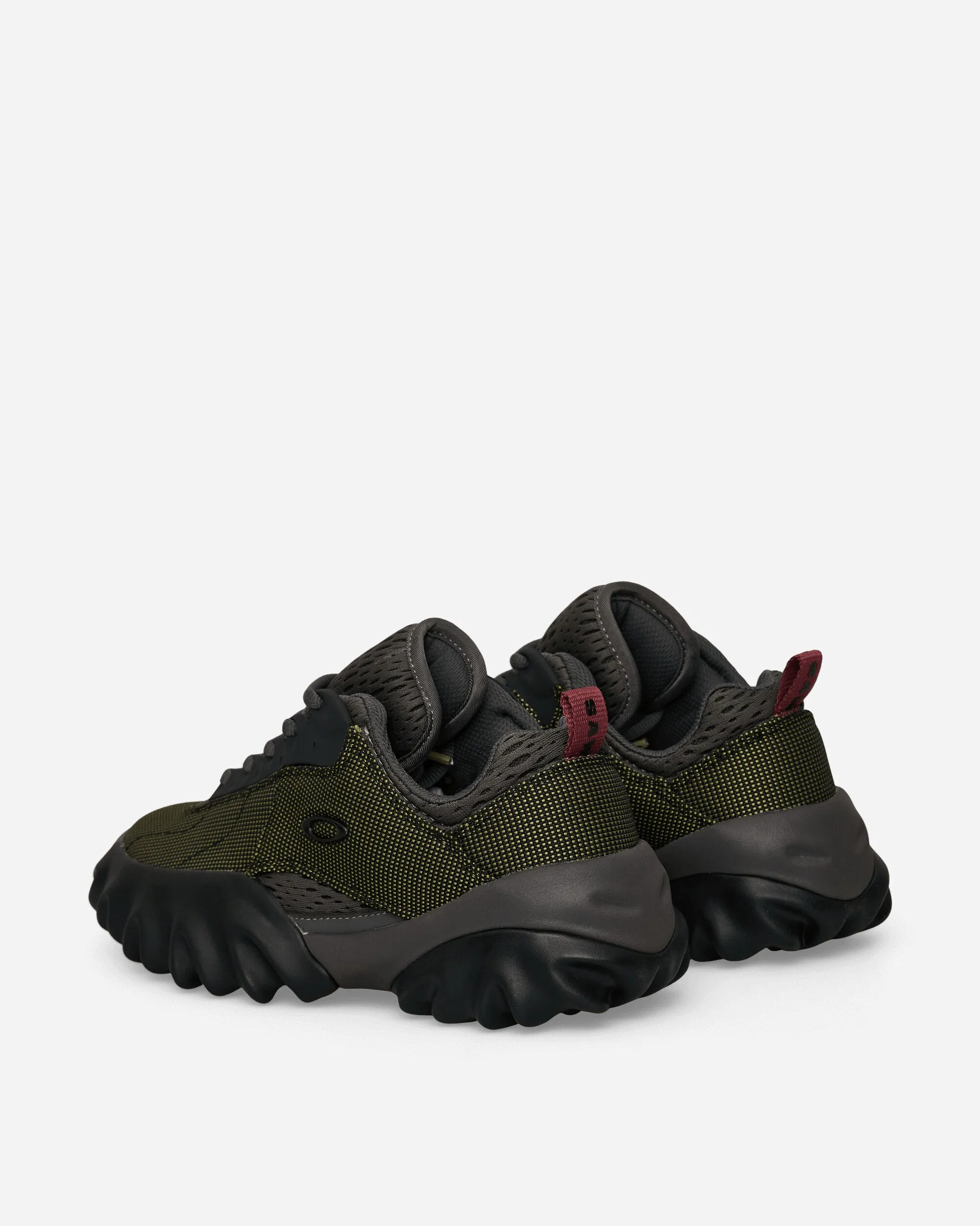 Chop Saw Sneakers Graphite / Green Commute Look