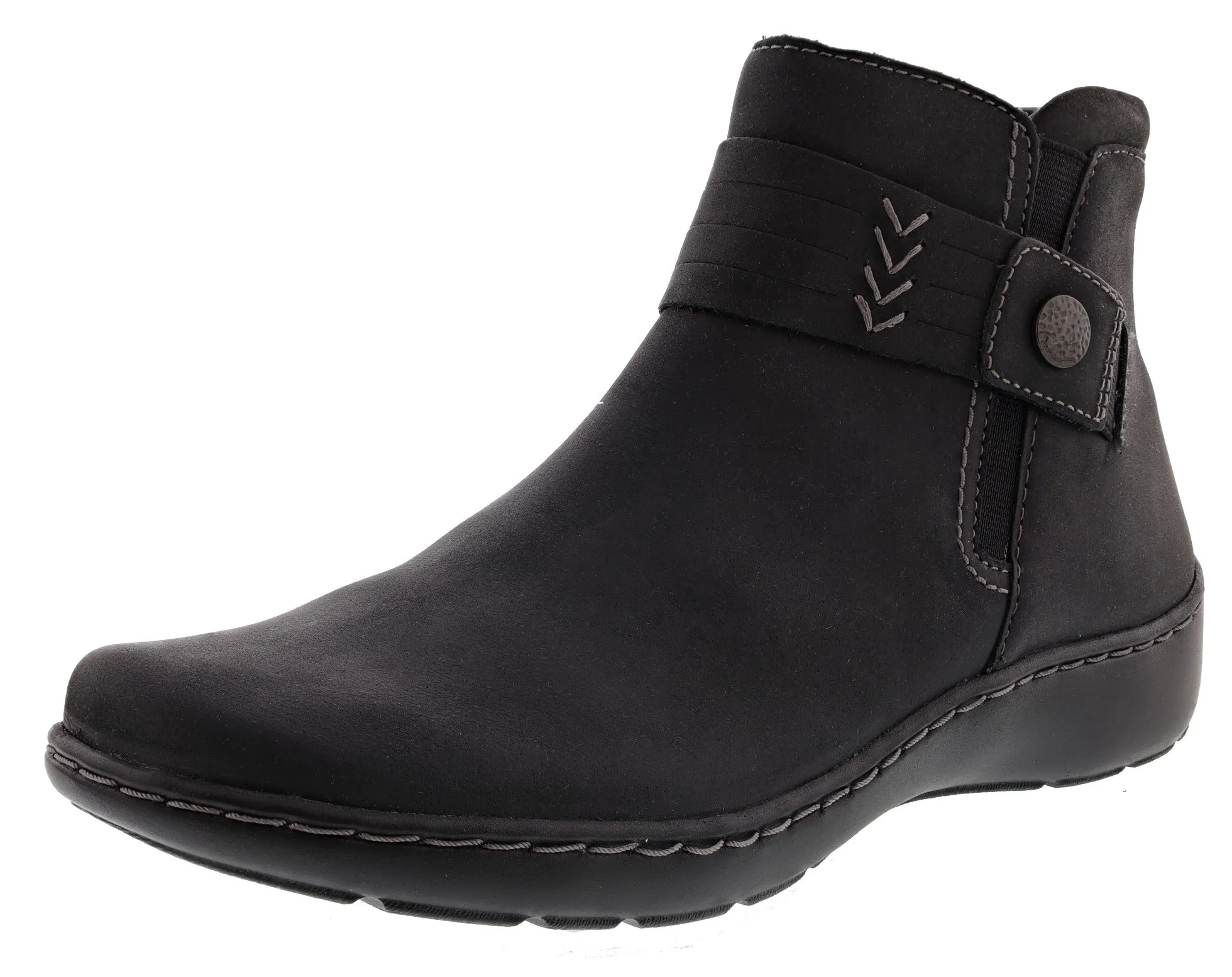Clarks Women's Cora Rae Ankle Boots Flexible form Neutral design