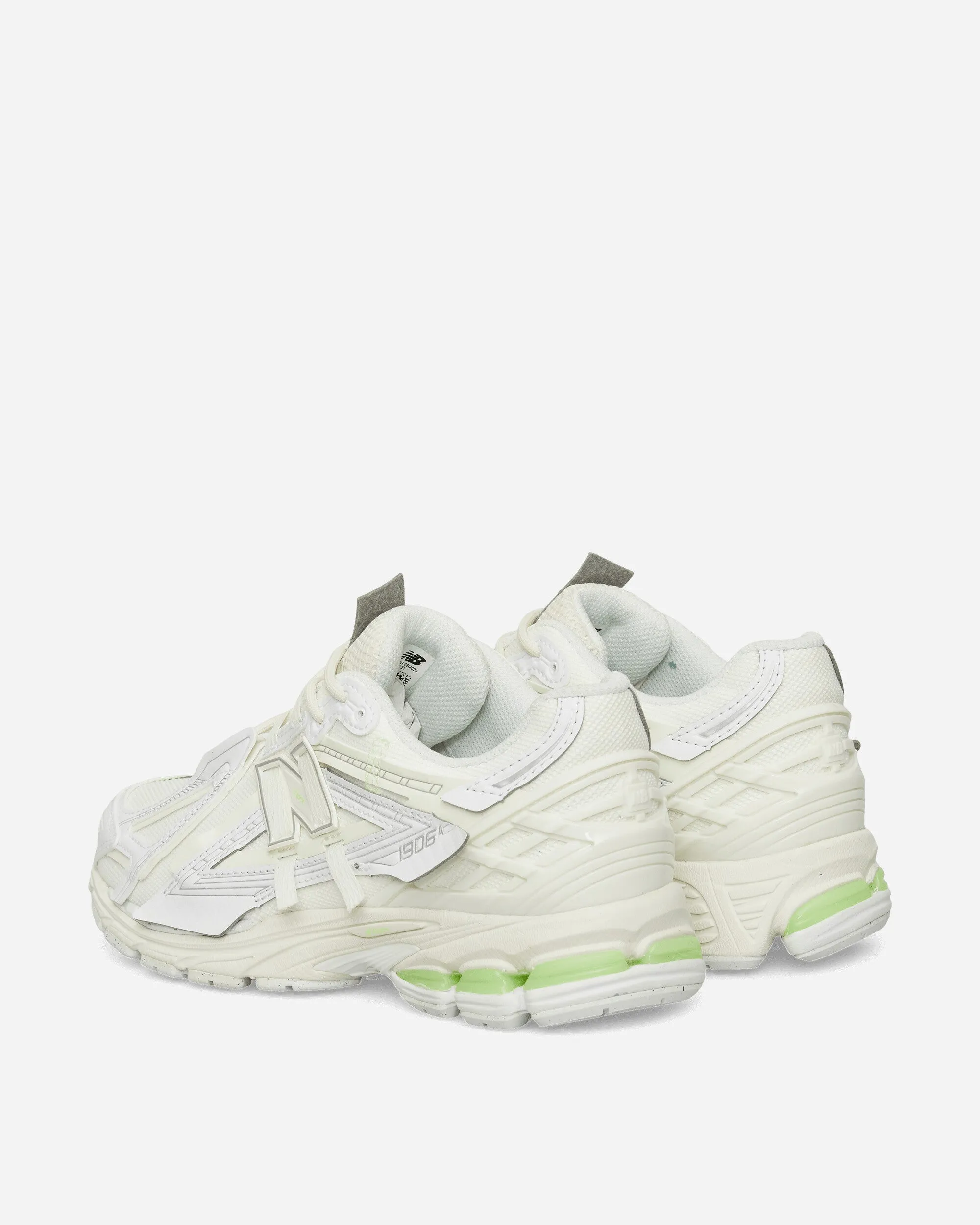 Walk Scene Fashion Appeal 1906A Sneakers White / Mint Flash / Silver Metallic