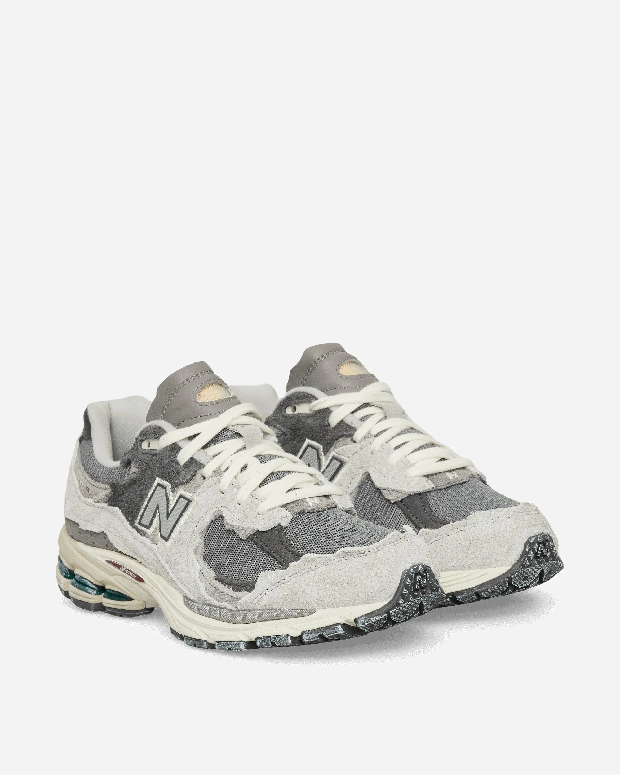 2002R 'Protection Pack' Sneakers Rain Cloud / Magnet Urban Look
