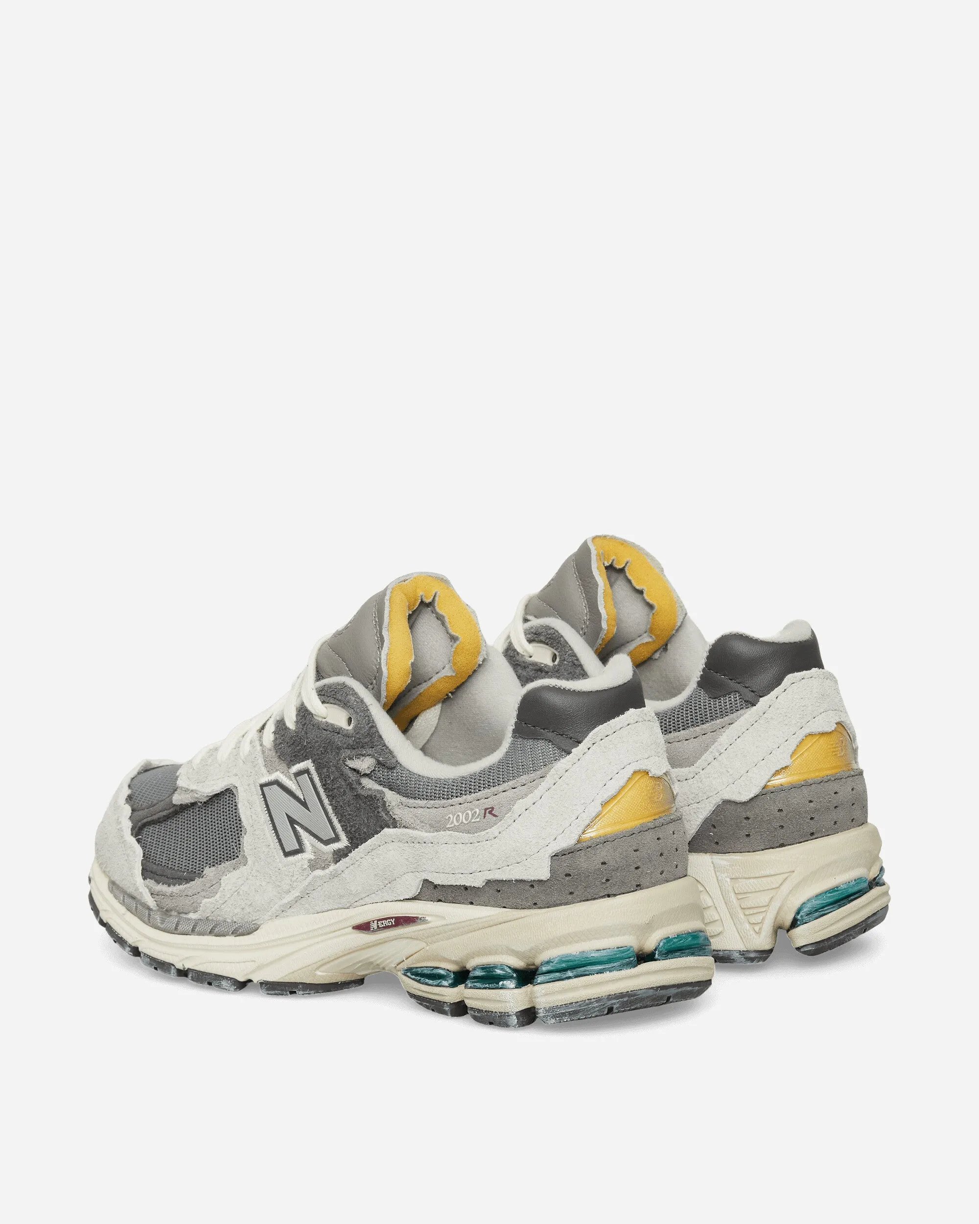 2002R 'Protection Pack' Sneakers Rain Cloud / Magnet Walk Comfort