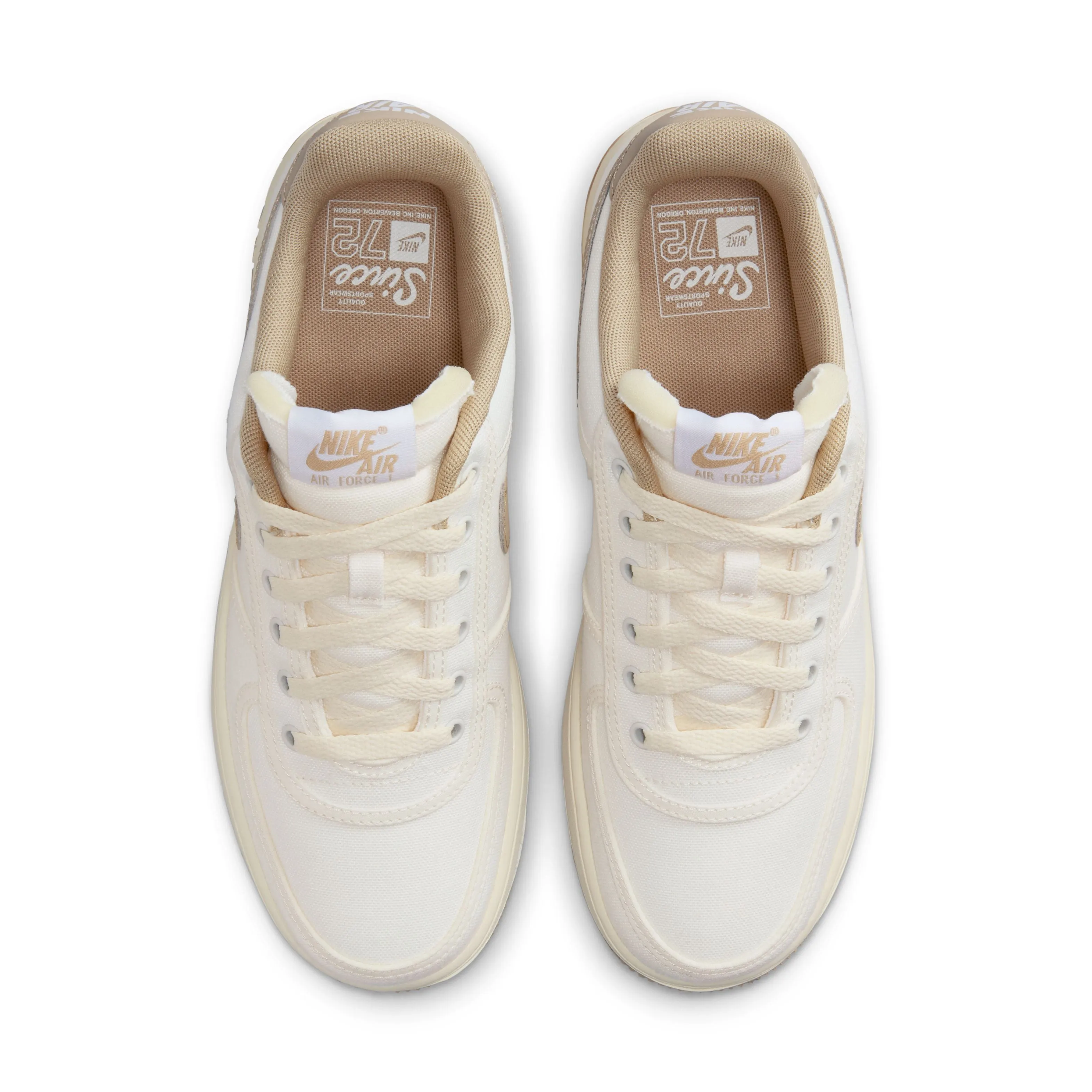 Ergonomic Support Chat Walk Wmns Air Force 1 '07 'Sail Limestone'
