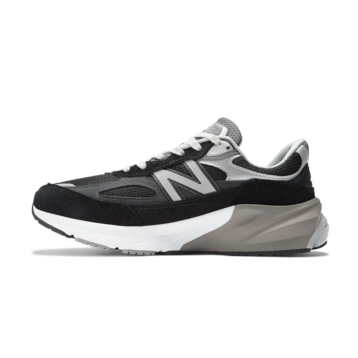 Jump Step Run Around in USA Wmns 990v6 'Black White'